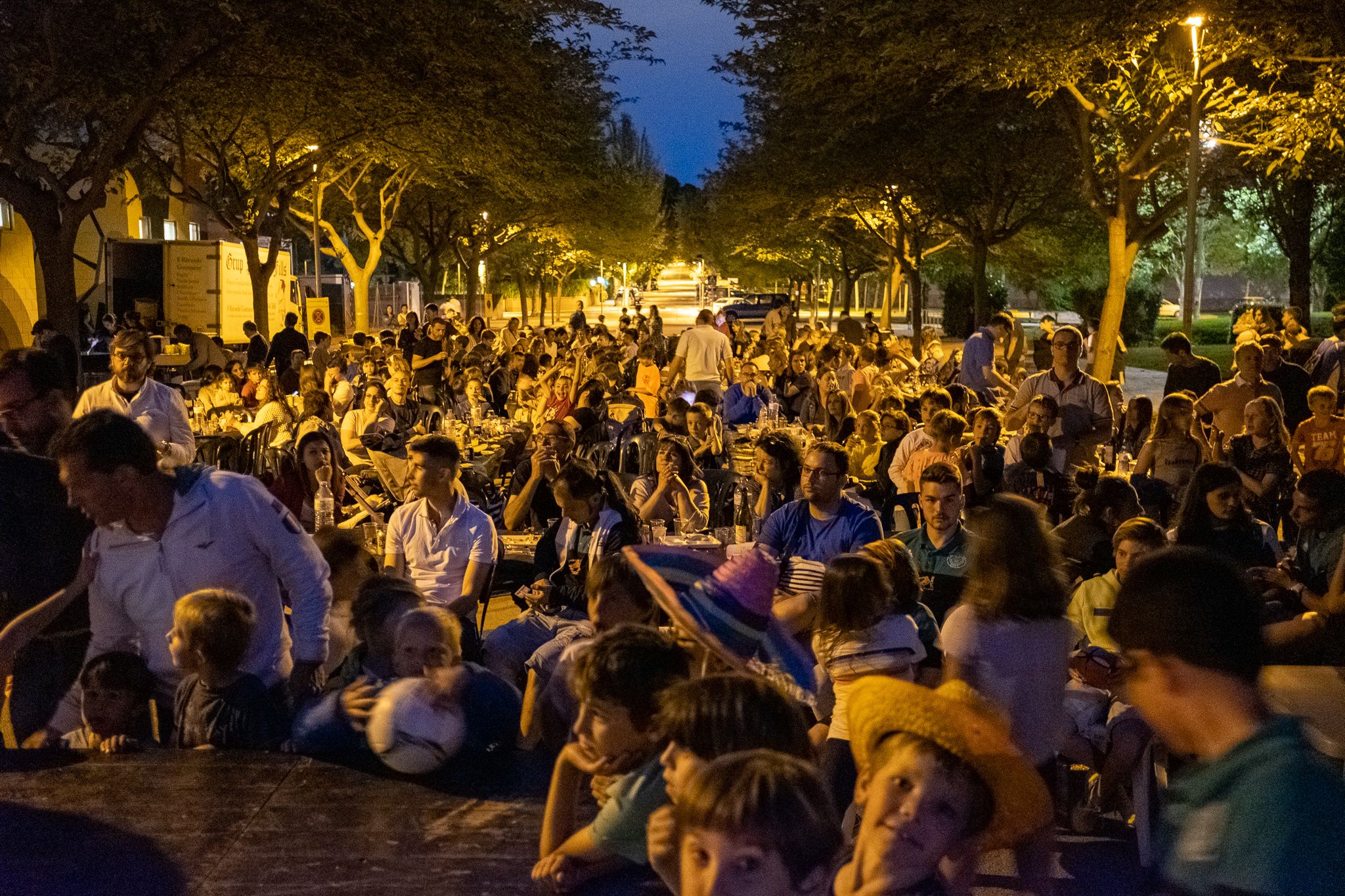 Festa dels Valors, al costat del camp de fútbol de Mira-sol. Foto: Ale G.