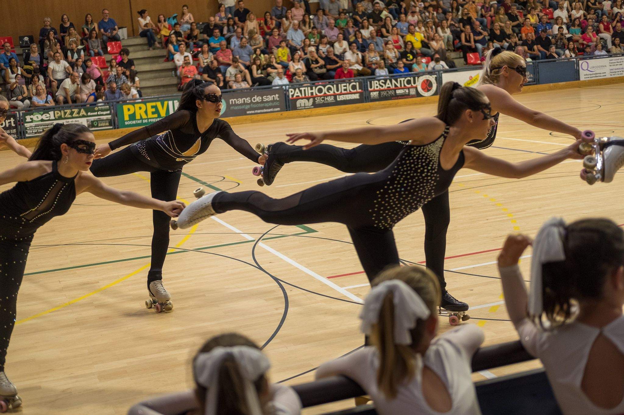 Final de curs per l'Escola de Patinatge Artístic. FOTO: Ale Gómez.