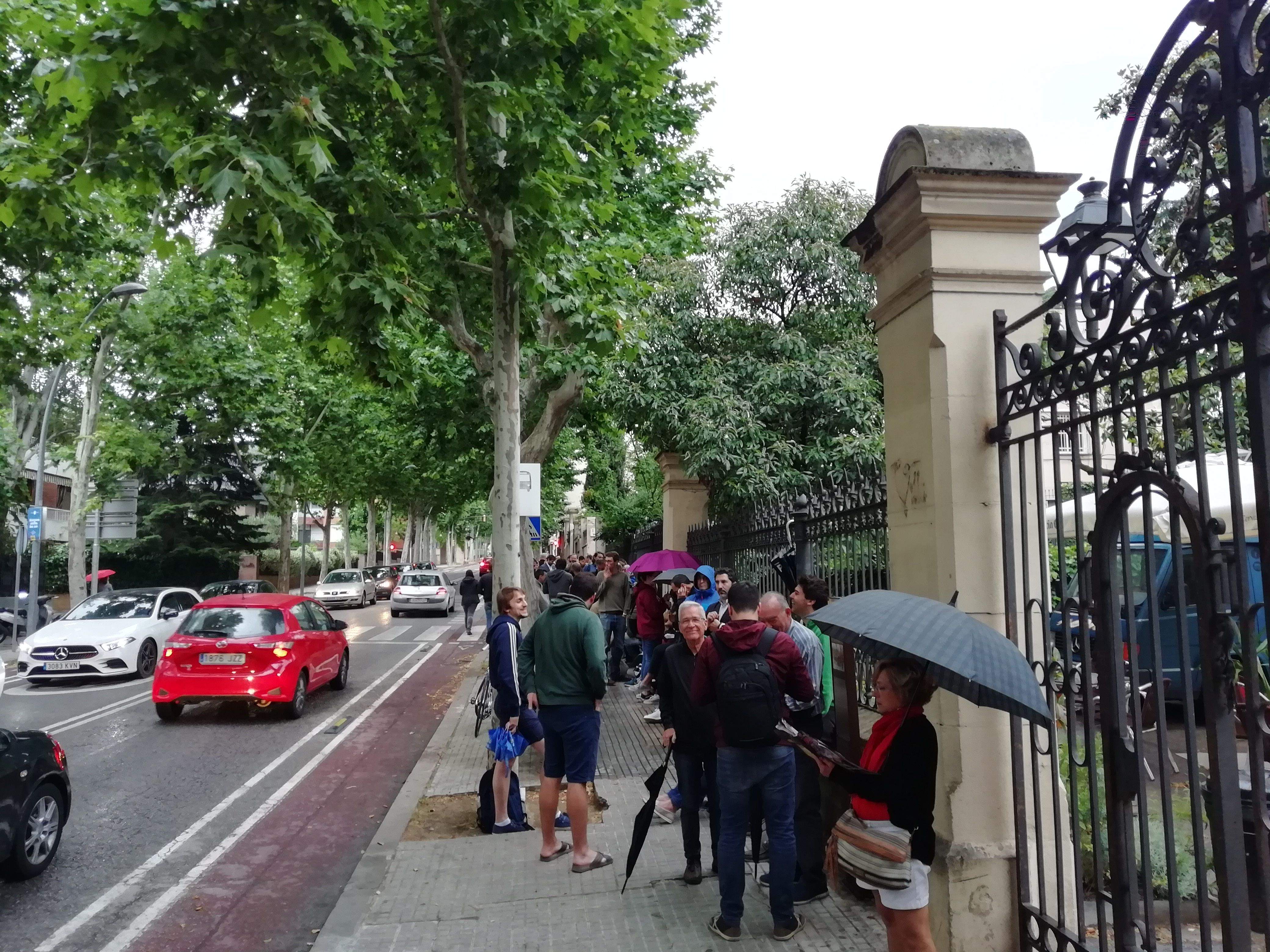 Cua a l'Ateneu pel Concurs d'Arrossos de la Festa Major FOTO: TOT Sant Cugat