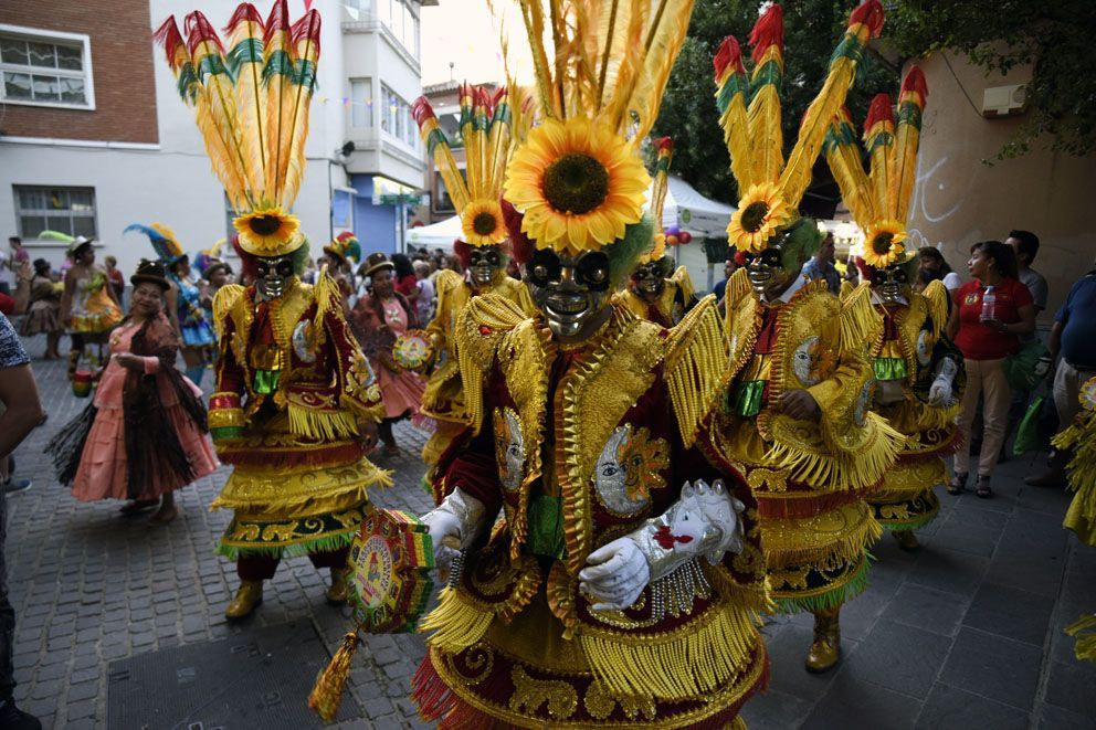 Rua de balls tradicionals: De Bolivia a Sant Cugat. Foto: Bernat Millet.