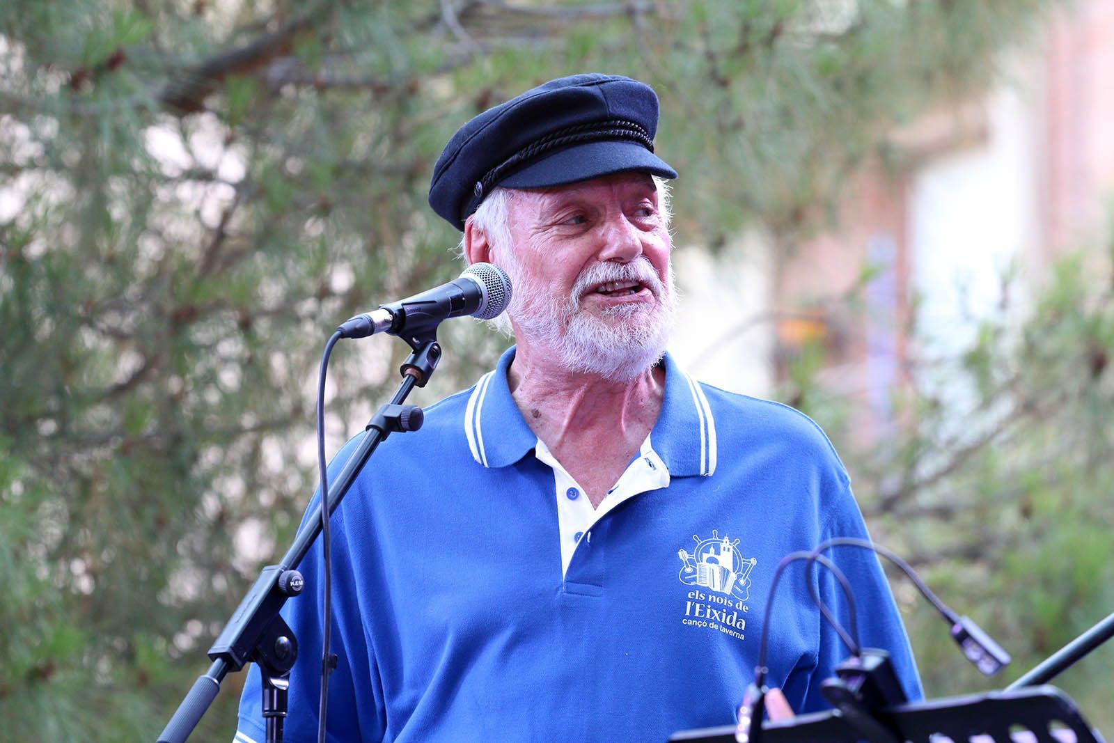 Havaneres i rom cremat a la Plaça del Coll. Foto: Lali Álvarez