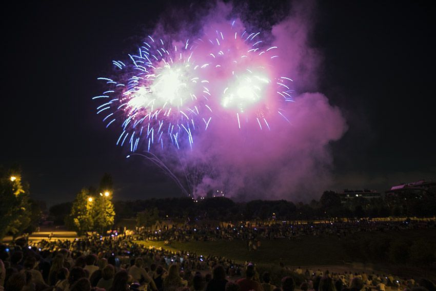 Castell de Focs de Festa Major. Foto: Bernat Millet.