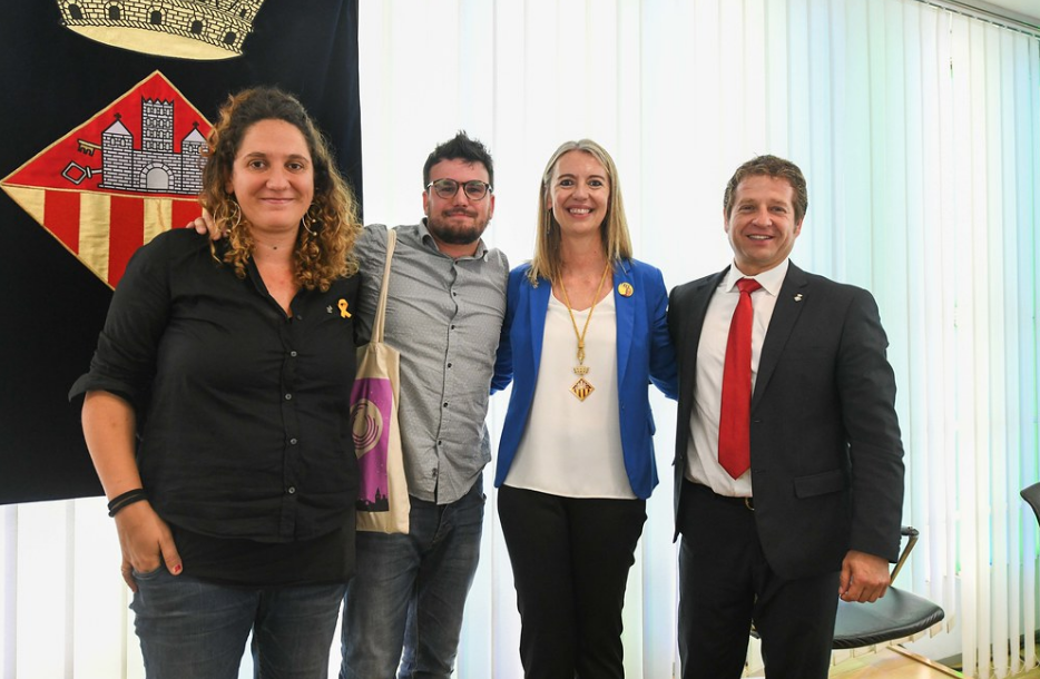 Ramon Gutiérrez  de Sant Cugat en Comú (segon per l'esquerra), amb les caps de llista de la CUP, ERC i PSC FOTO: Localpres