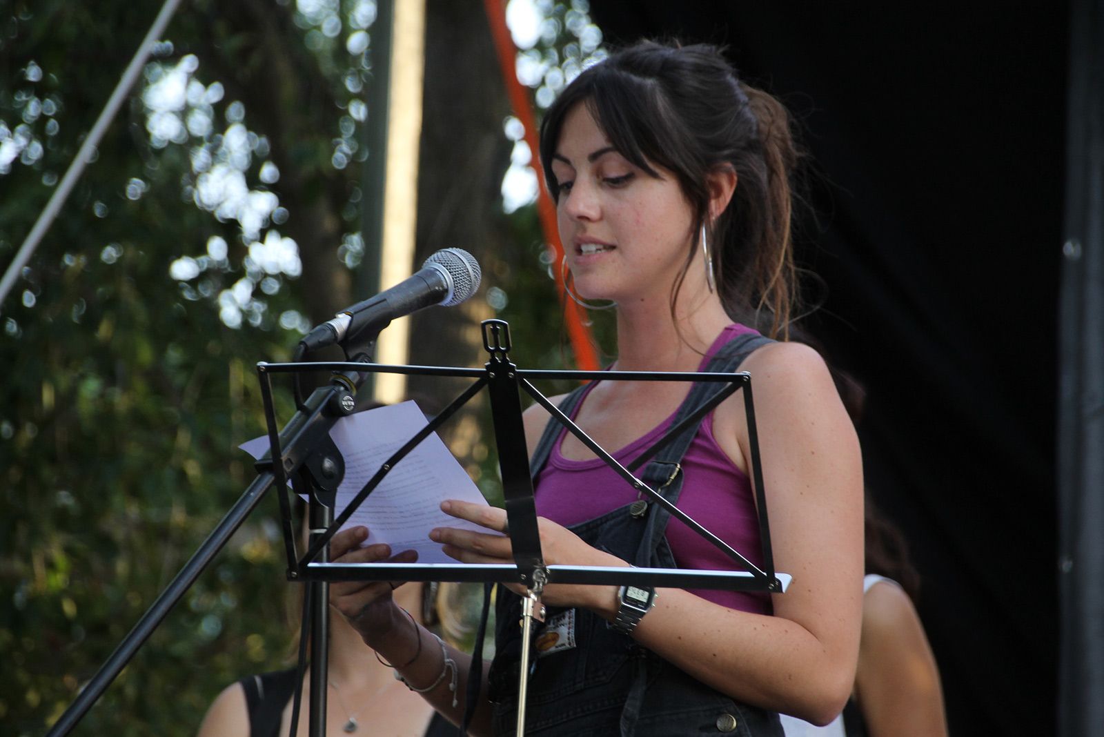 Pregó d'inici de la Festa Major Alternativa. FOTO: Paula Galván