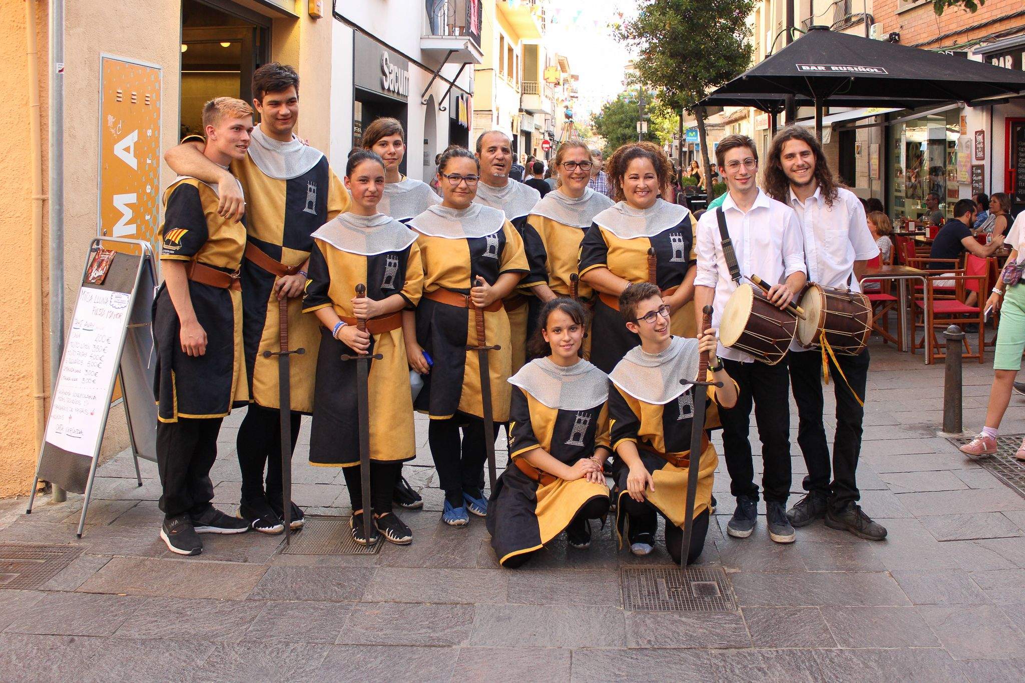 Balls i Entremesos d'arreu de Catalunya a la plaça d'Octavià. Foto: Alex Gómez