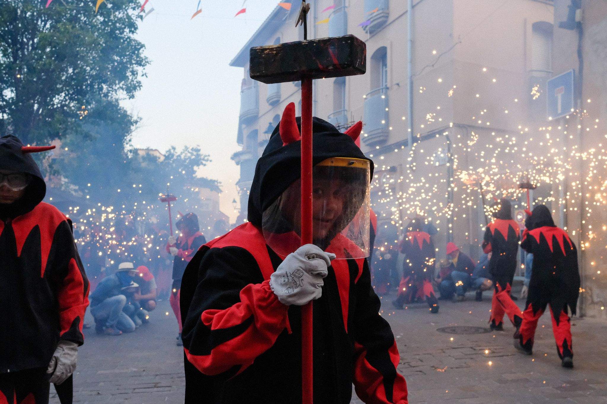 Corre el foc infantil i jove. Foto: Alex Gómez