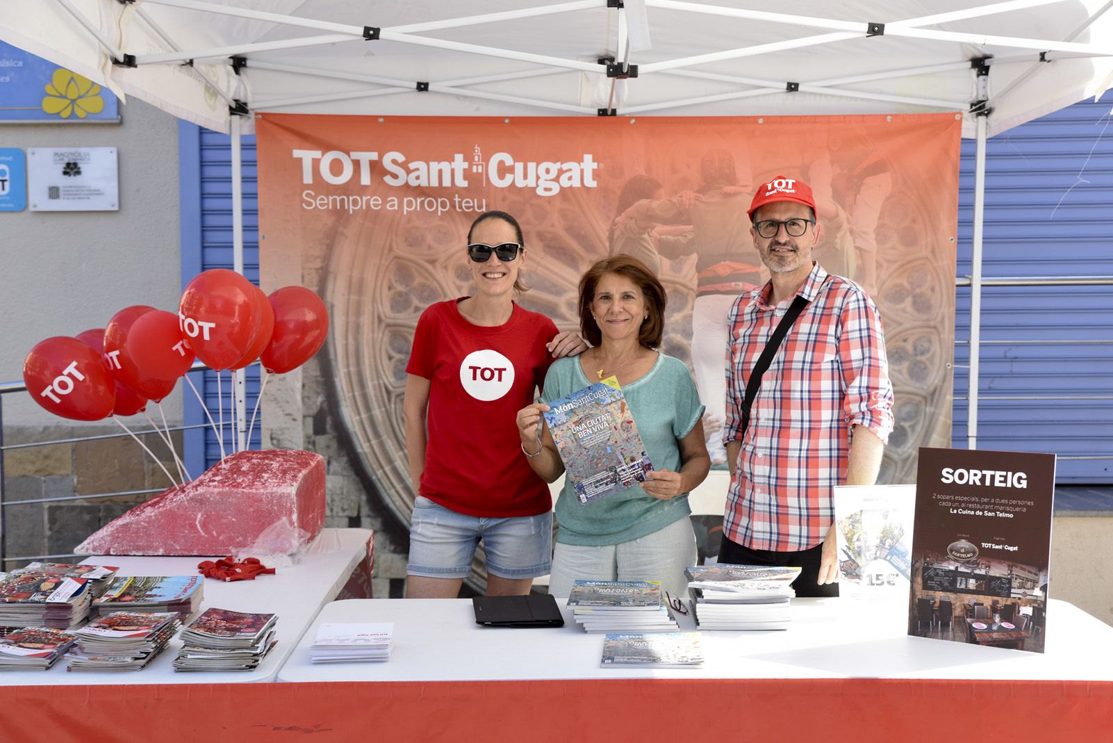 La botiga al carrer per Festa Major. Foto: Bernat Millet.