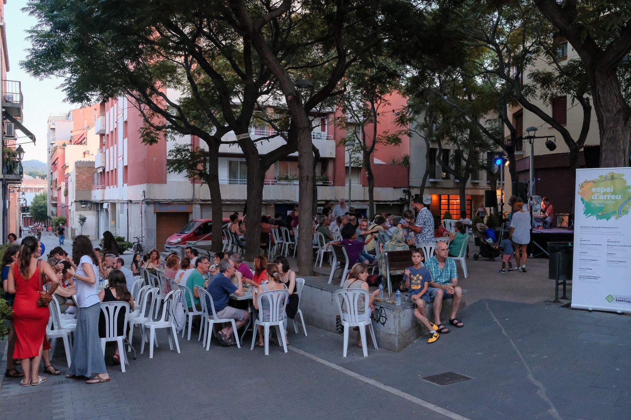 Cuscús solidari a Espai d'arreu. Foto: Alex Gómez