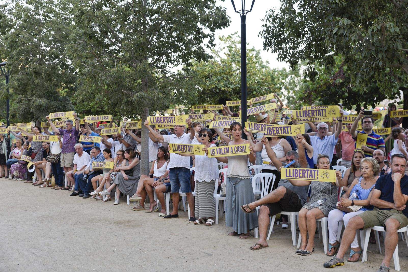"Paga-li, Joan" El ball del vano i el ram. Foto: Bernat Millet.
