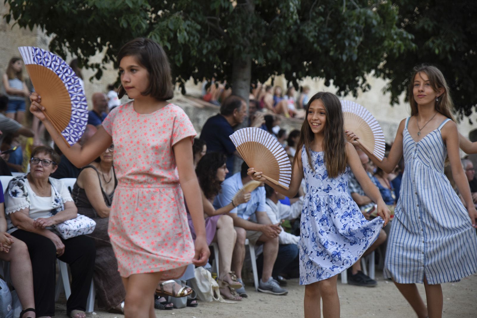 "Paga-li, Joan" El ball del vano i el ram. Foto: Bernat Millet.