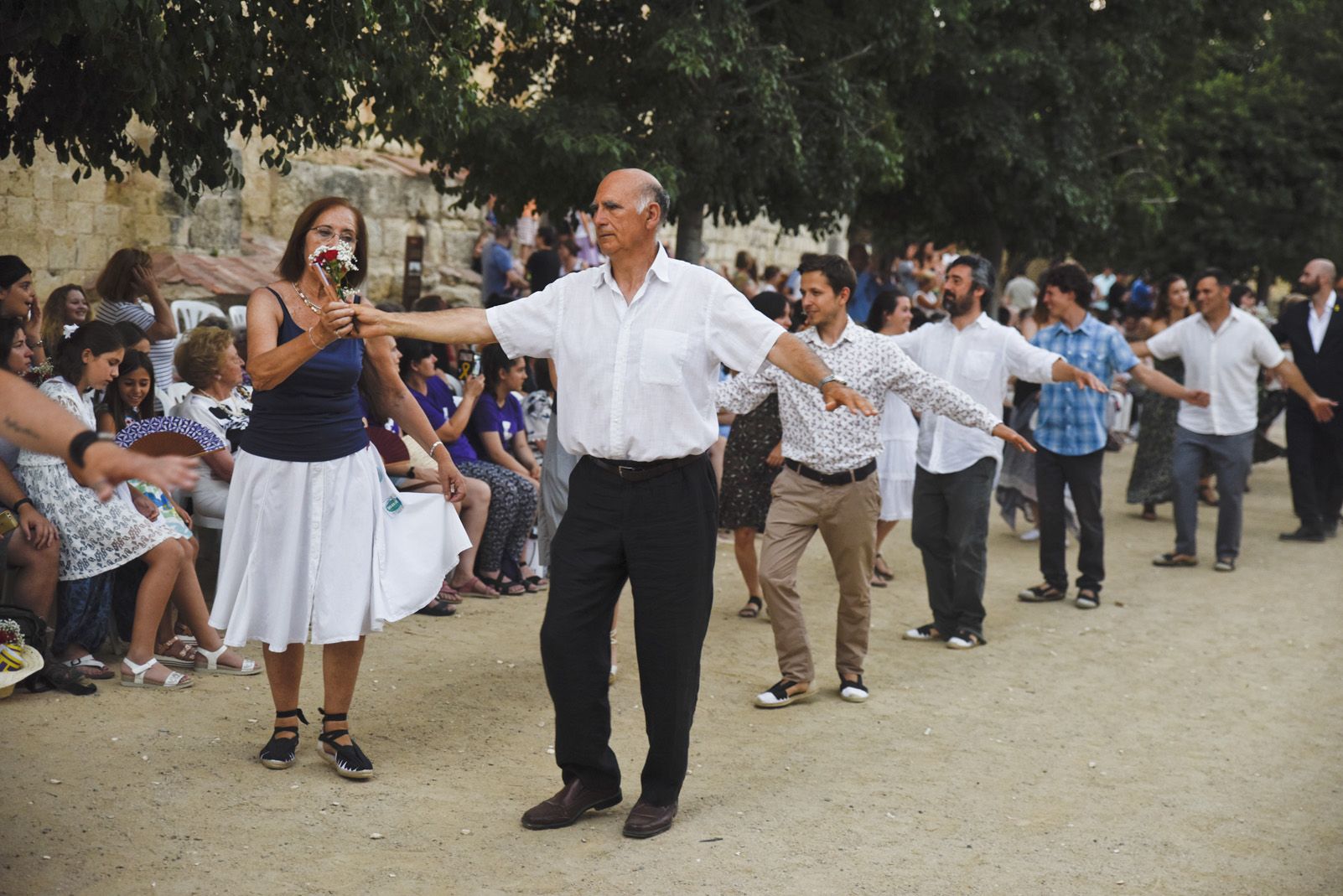 "Paga-li, Joan" El ball del vano i el ram. Foto: Bernat Millet.