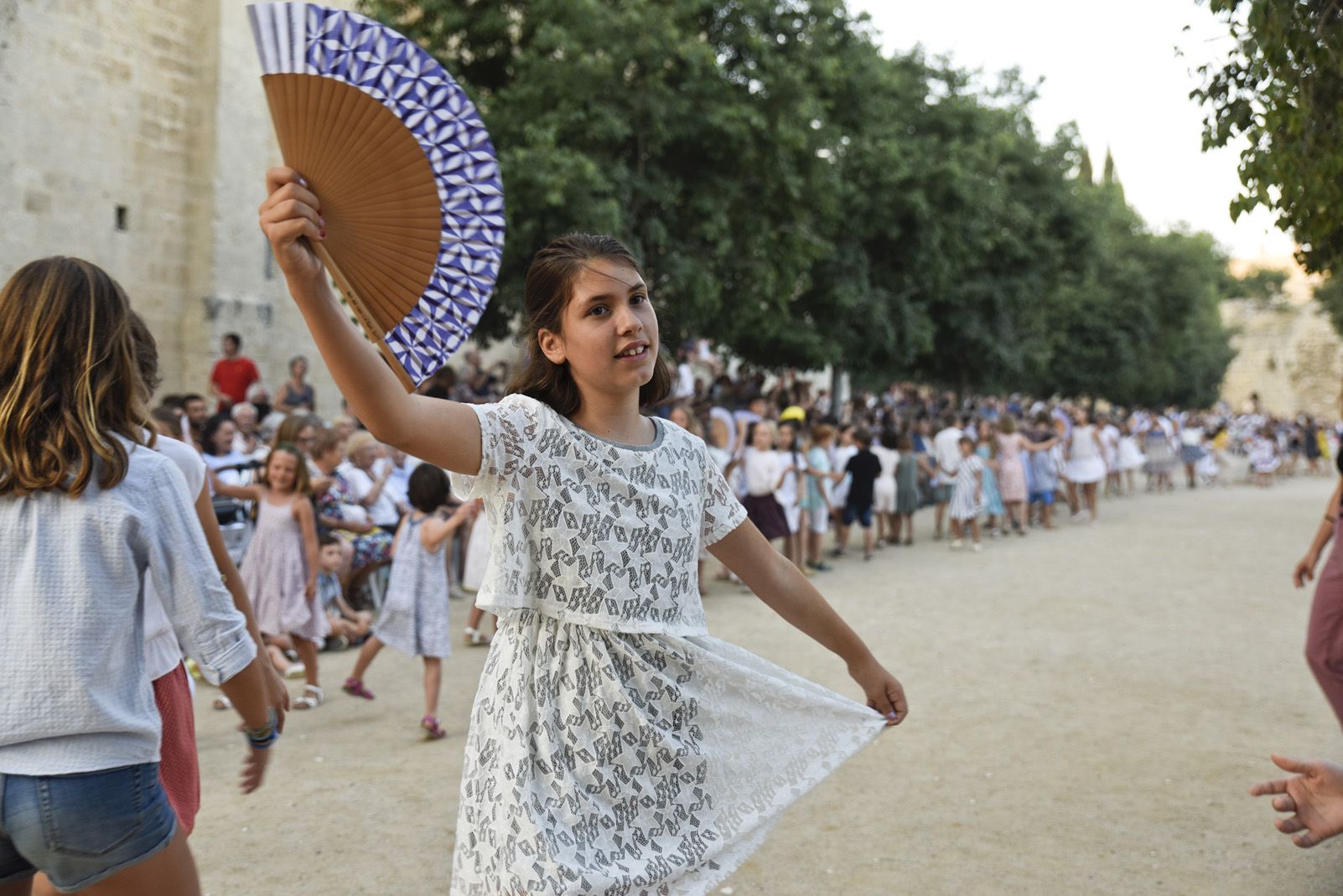 "Paga-li, Joan", ball del vano i el ram. Foto: Bernat Millet.