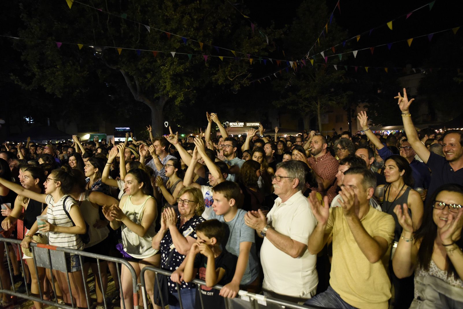 Gang Live karaoke band amb els De Mortimers. Foto: Bernat Millet.
