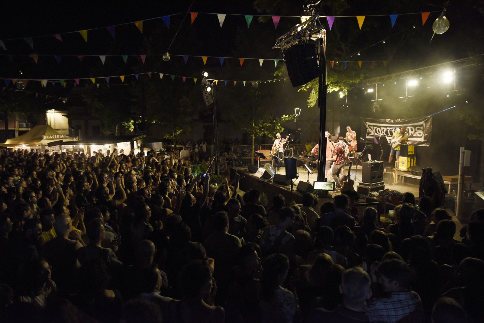 Gang Live karaoke band amb els De Mortimers. Foto: Bernat Millet.