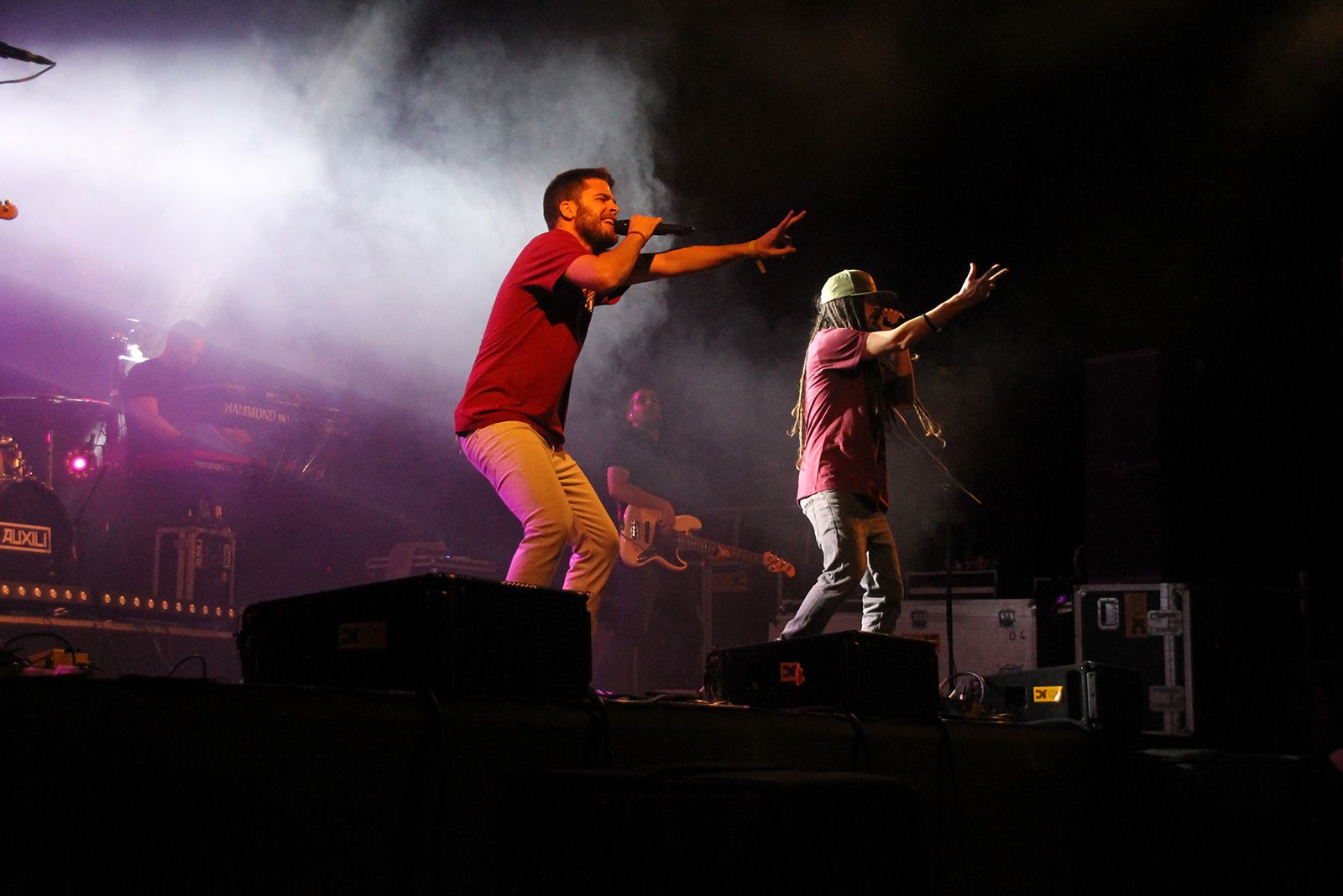 Auxili, en concert a Espai Arrel. FOTO: Paula Galván