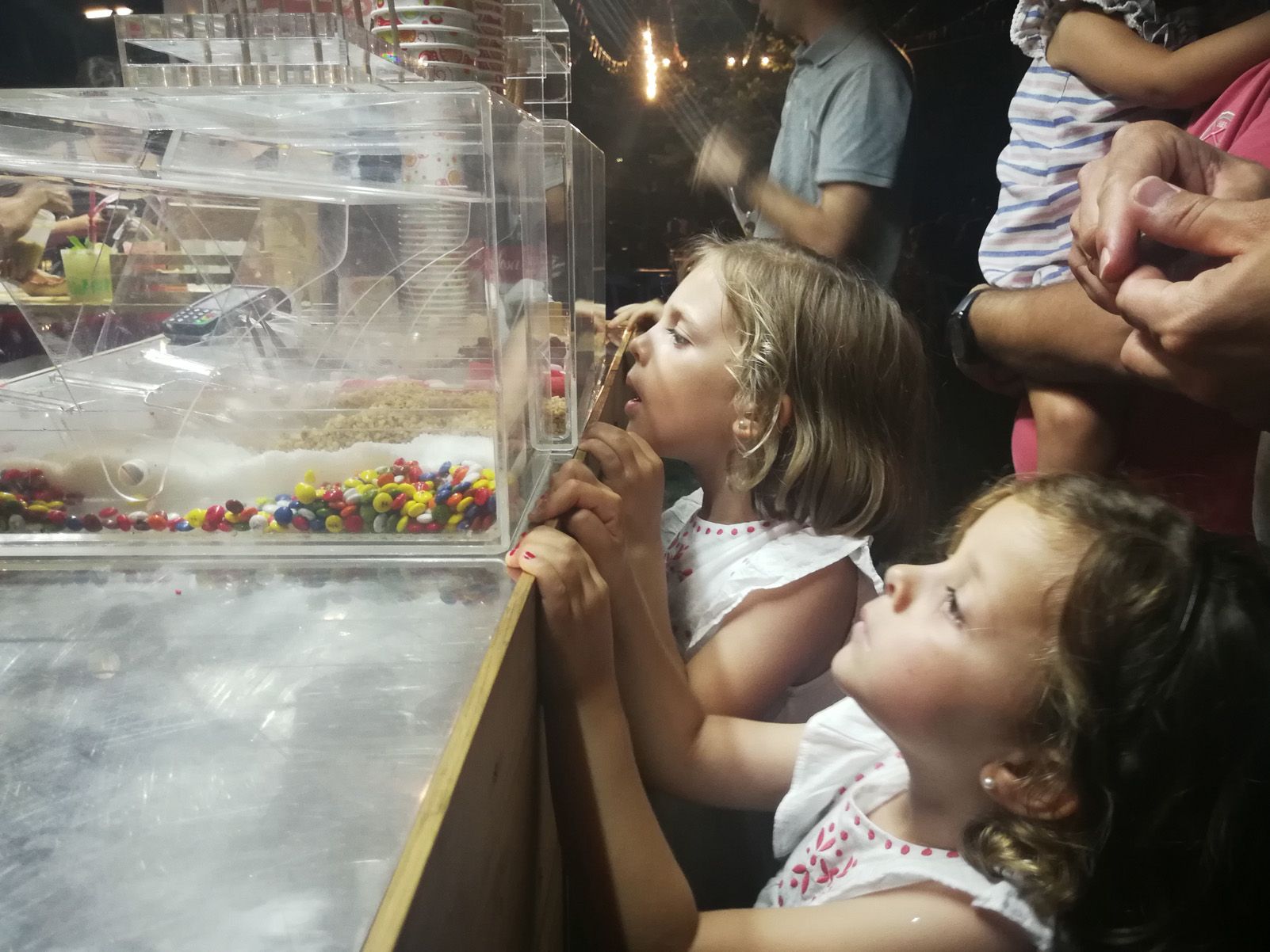 El sopar abans del Castell de Focs. Foto: Bernat Millet.