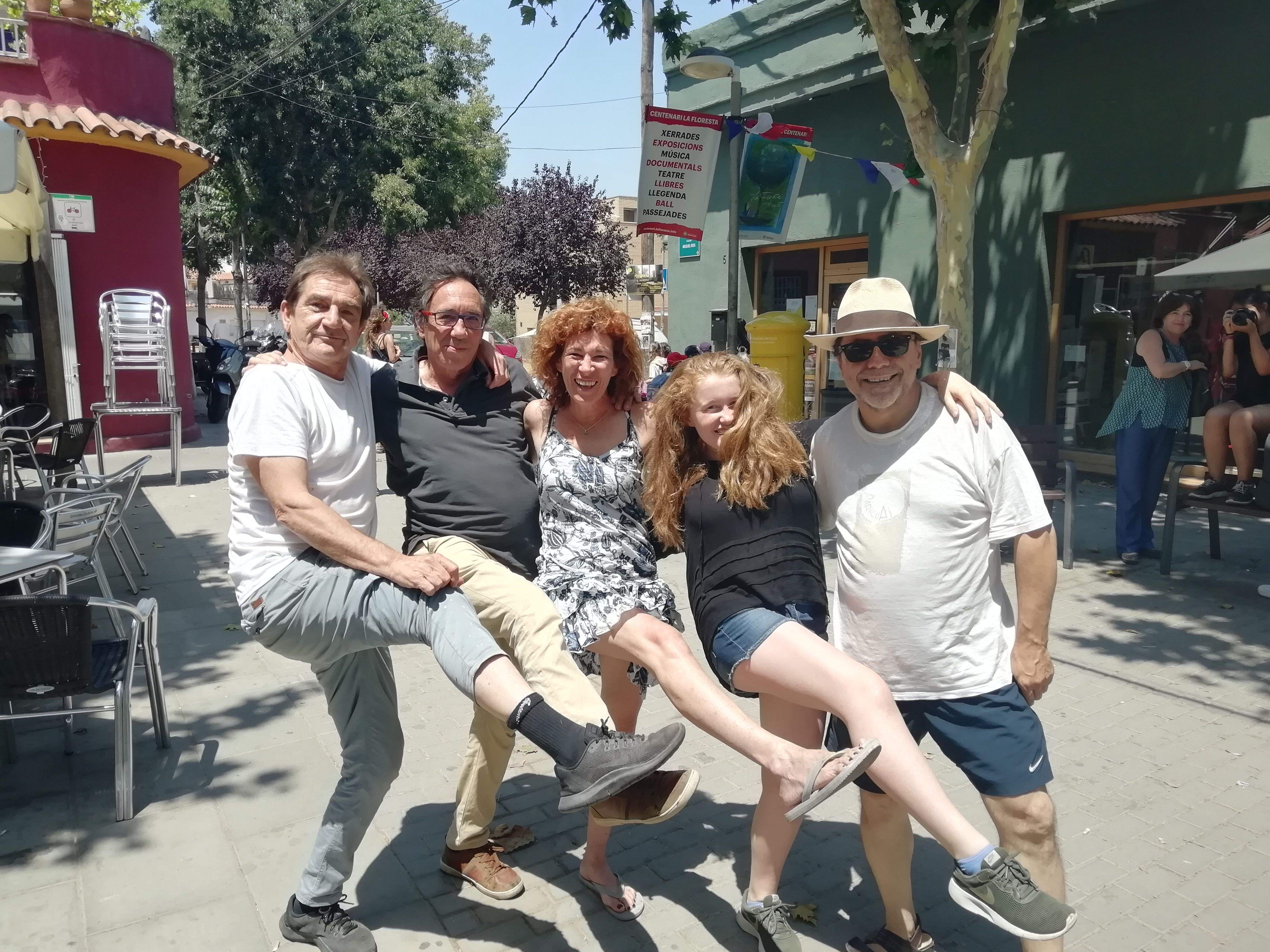 Alguns dels protagonista de l'obra de teatre del centenari de La Floresta FOTO: TOT Sant Cugat