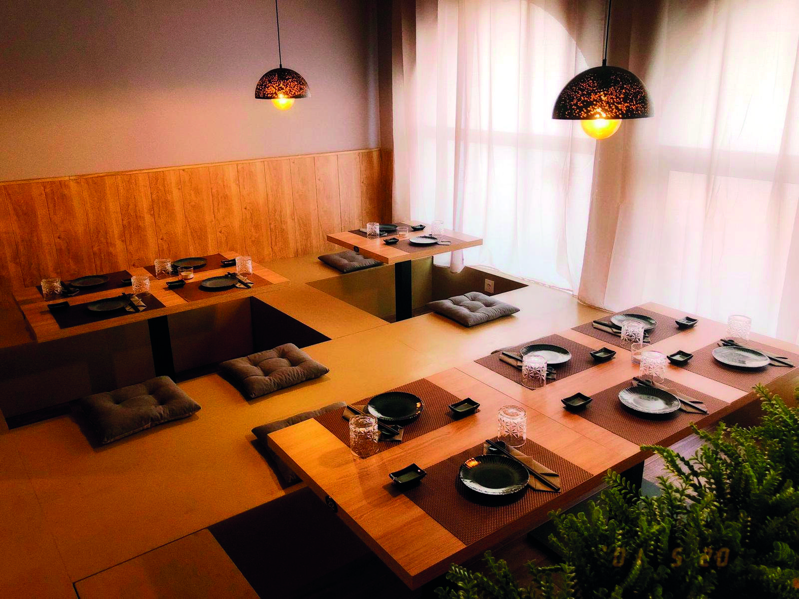 L'interiorisme a Kyoto combina la fusta natural amb tons càlids i relaxants. Foto: cedida