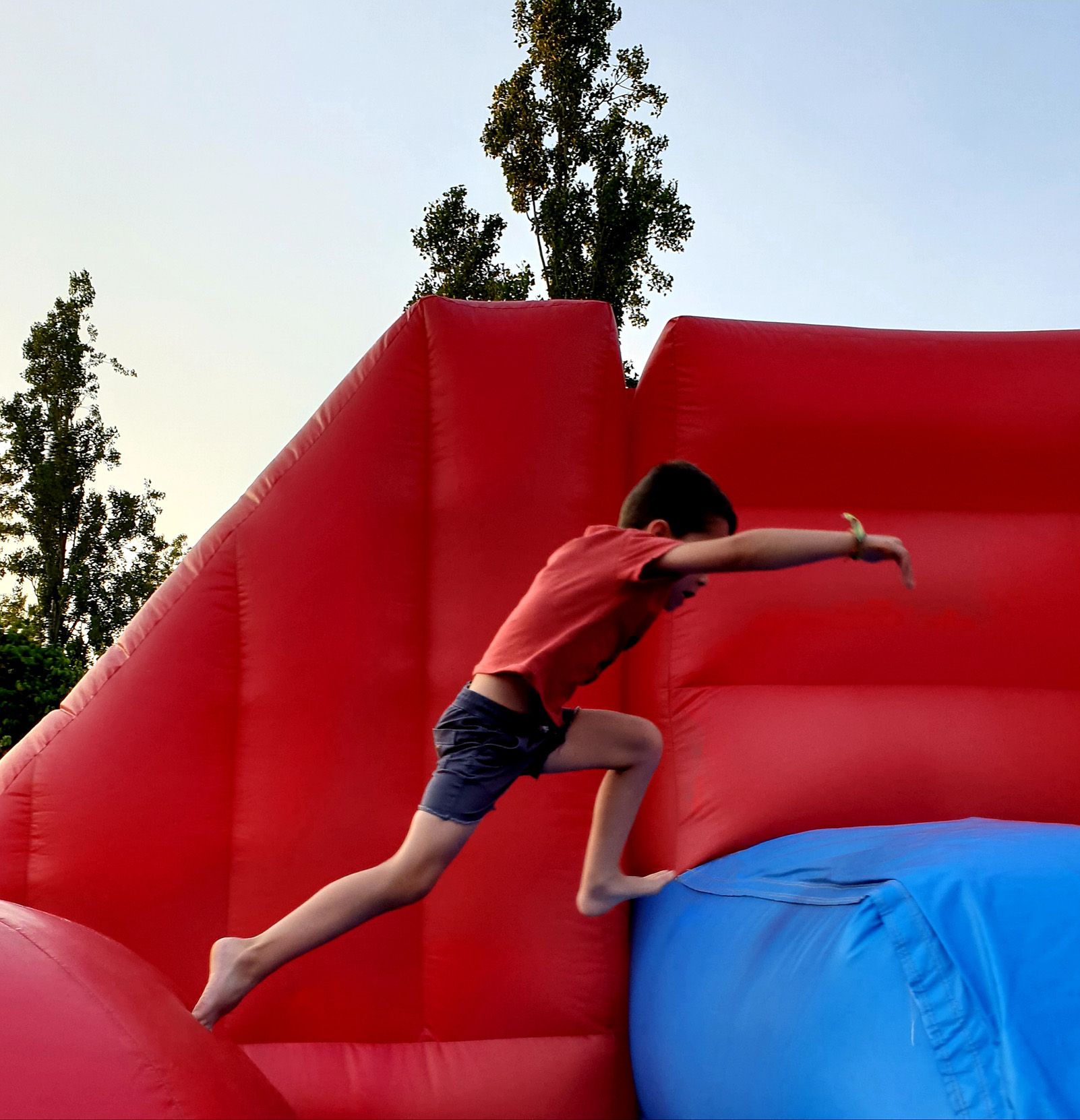 "Equilibri" durant la Festa Major de Coll Fava. Foto: David Figueras. 