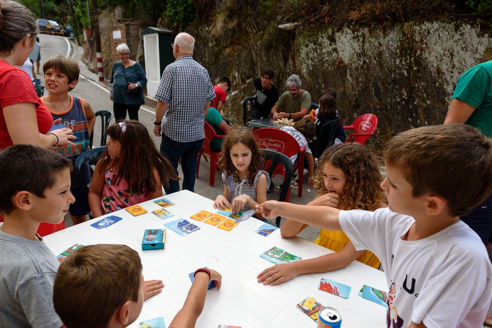 Festa infantil: Diferents jocs i xocolatada amb pastes. Foto: Miguel López Mallach