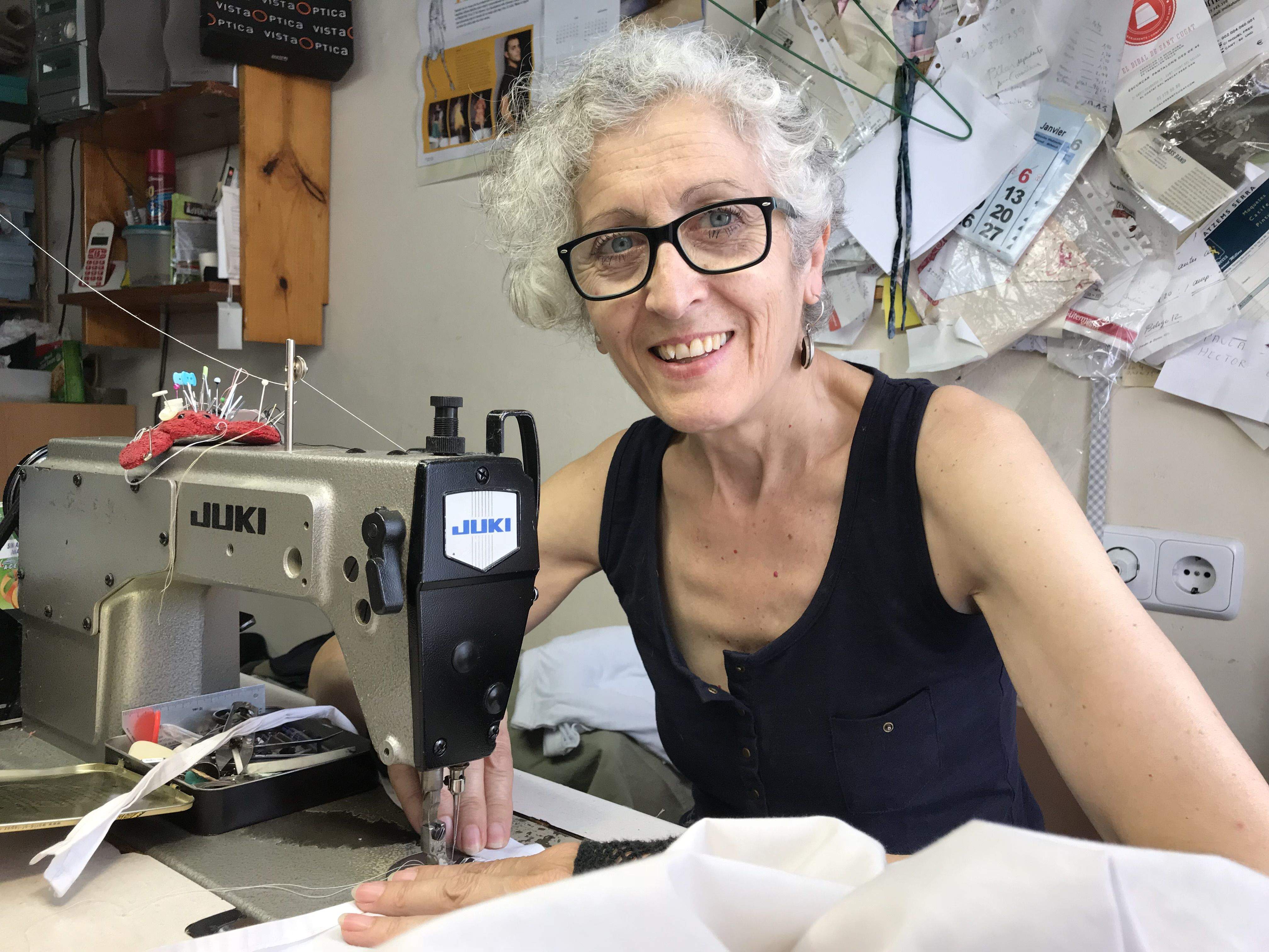 Eulàlia Cortijos, al seu taller de Sant Cugat. FOTO: C.Caballé