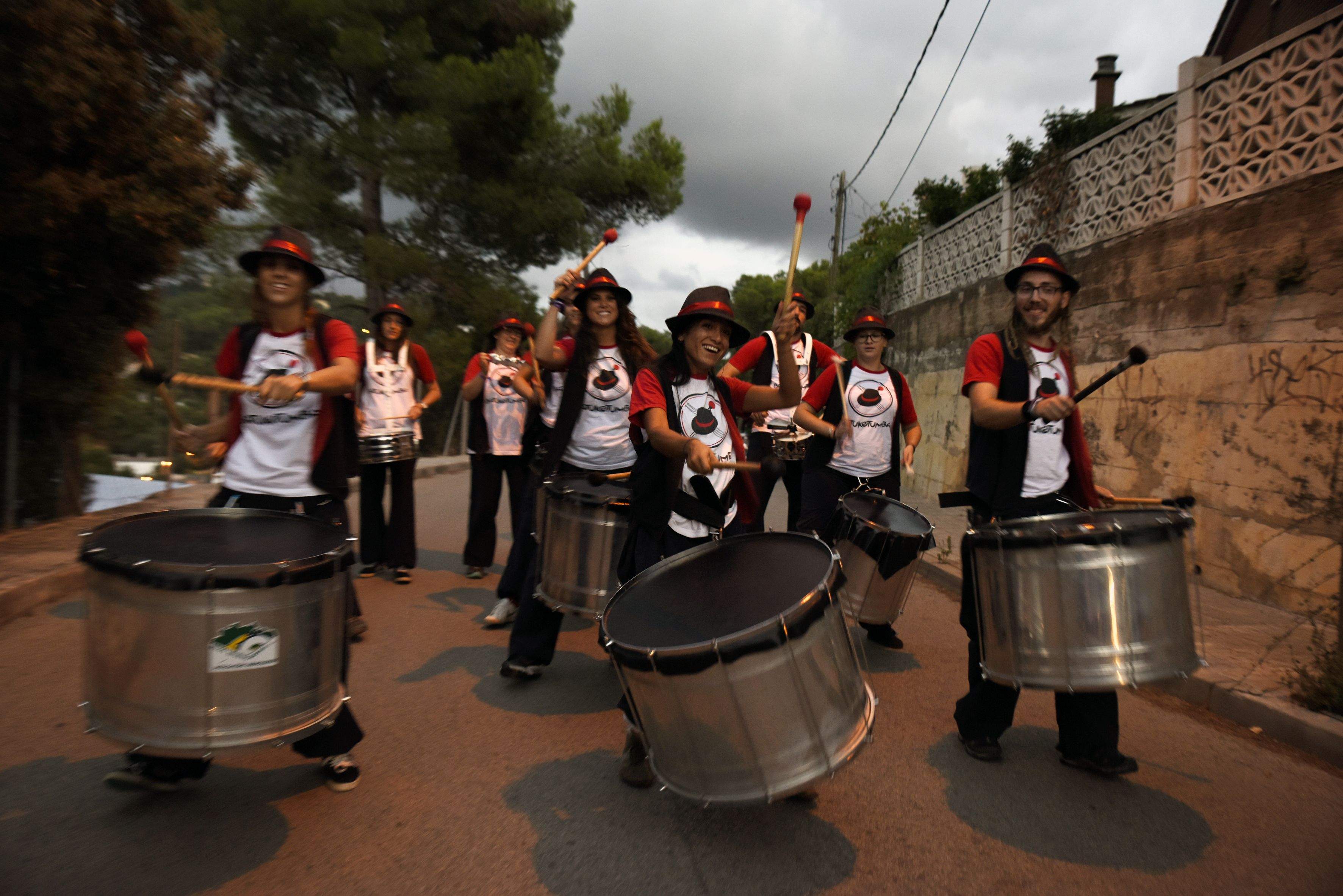 Cercavila de Festa Major a les Planes. FOTO: Bernat Millet