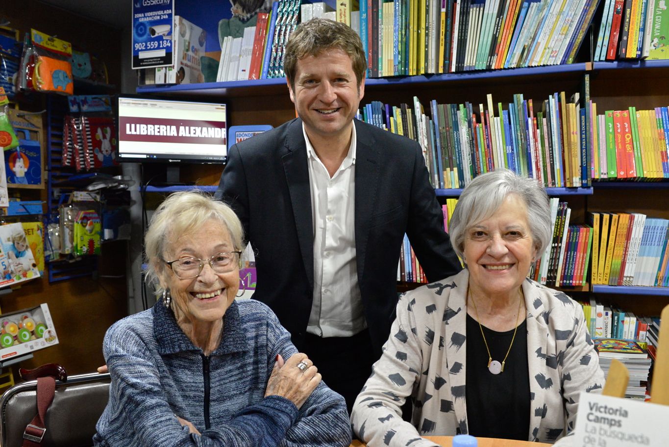 Renau, Pere Soler (PSC) i Victòria Camps FOTO: Cedida