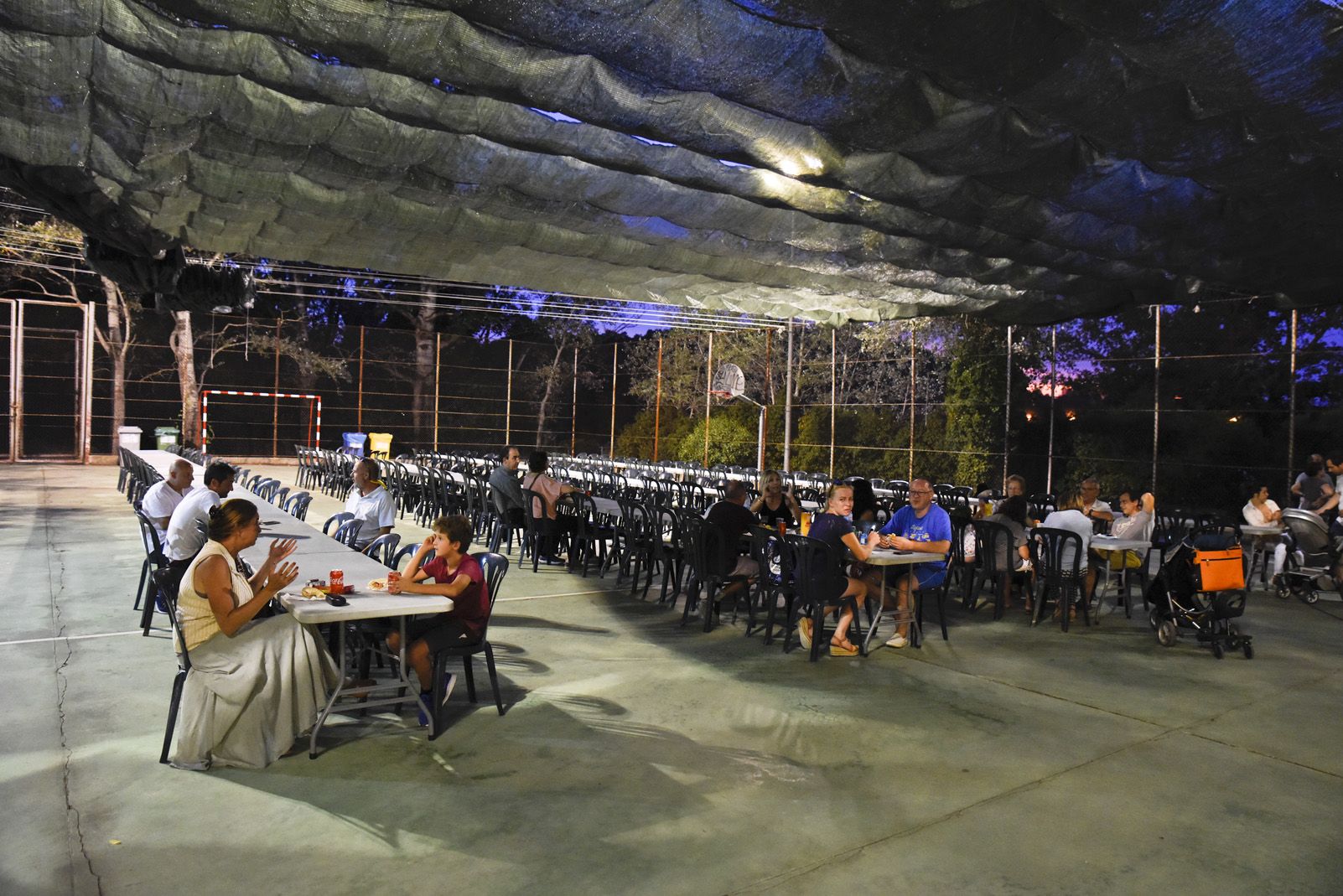 Sopar de Festa Major de Mas Gener. Foto: Bernat Millet.