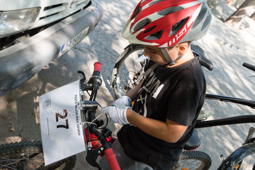 Festa Major de Mas Gener. Bicicletada popular. Foto: Miguel López Mallach