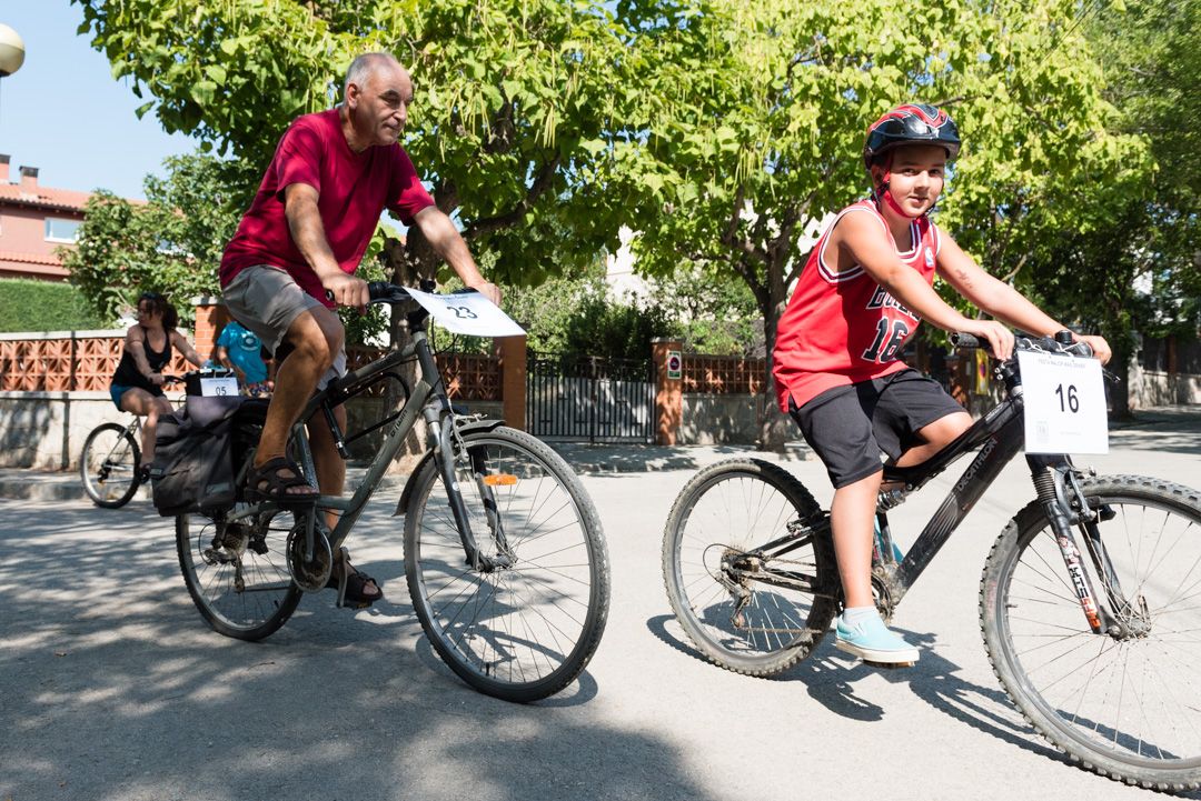Festa Major de Mas Gener. Bicicletada popular. Foto: Miguel López Mallach