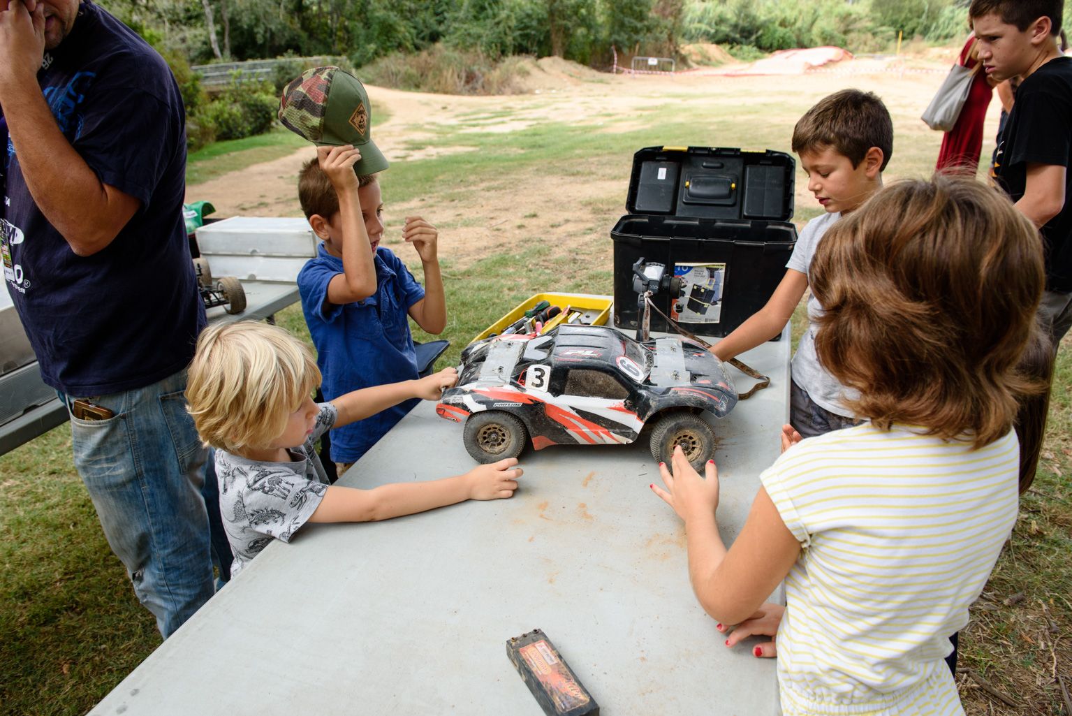Festa Major de Mas Gener. Cursa de cotxes teledirigits. Foto: Miguel López Mallach