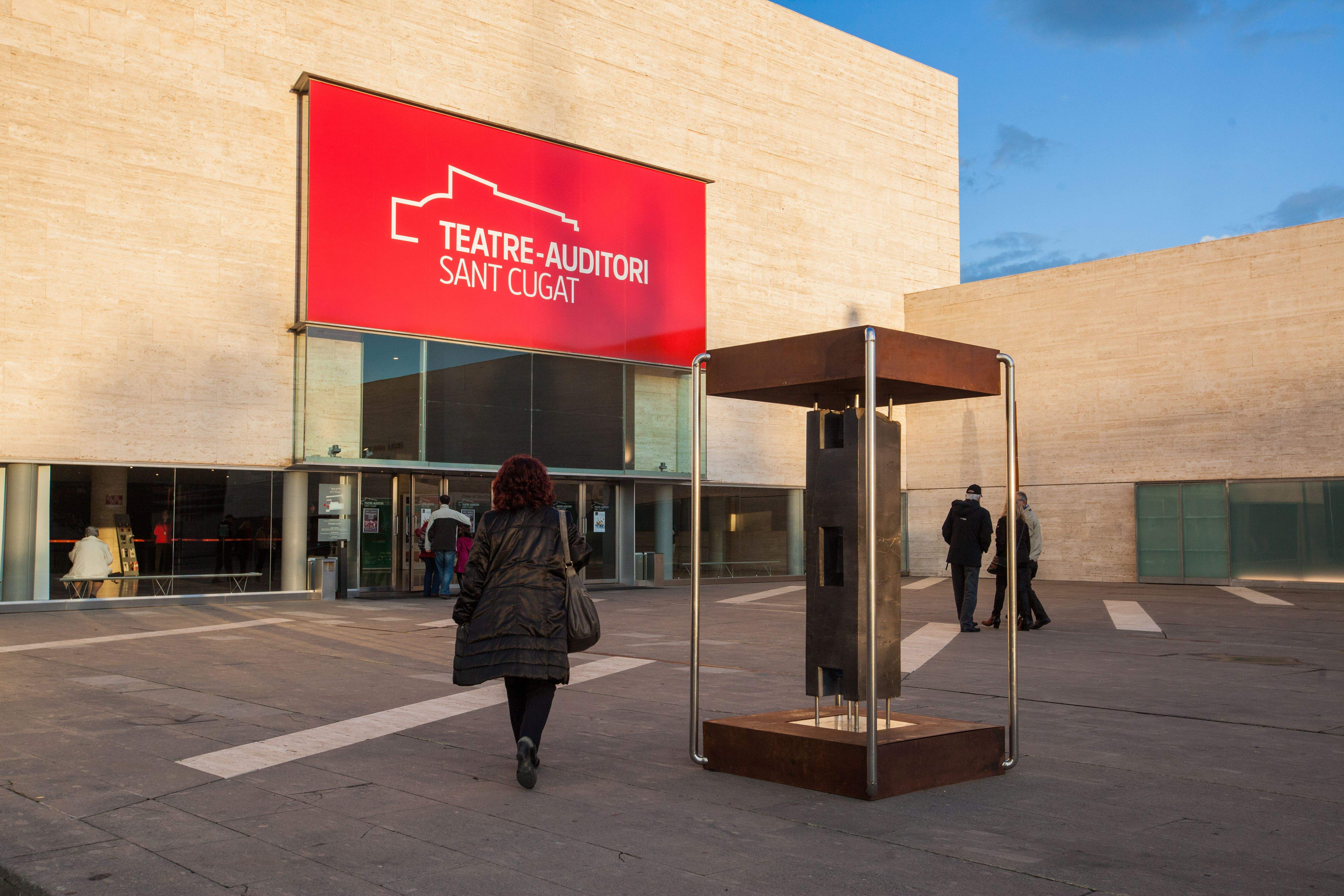 Exterior del Teatre-Auditori. FOTO: Lali Puig