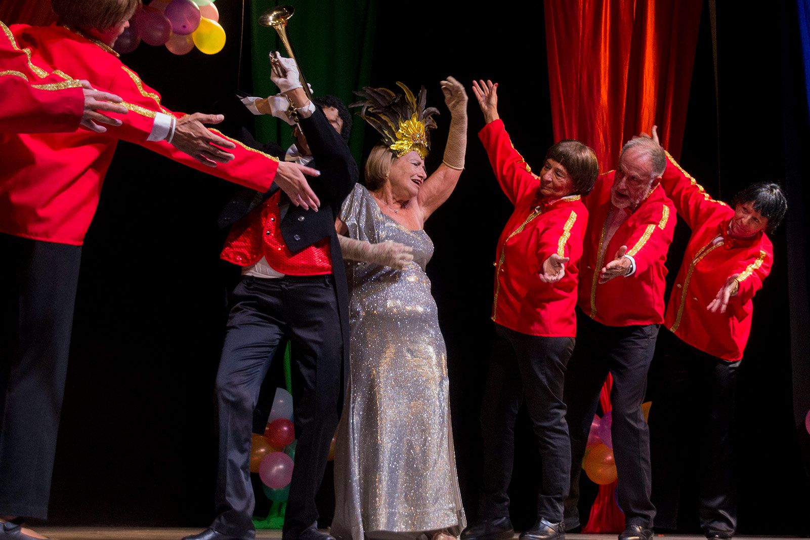 Show de Festa Major dels Marxosos a la nau de cultura de Valldoreix. FOTO: Paula Galván