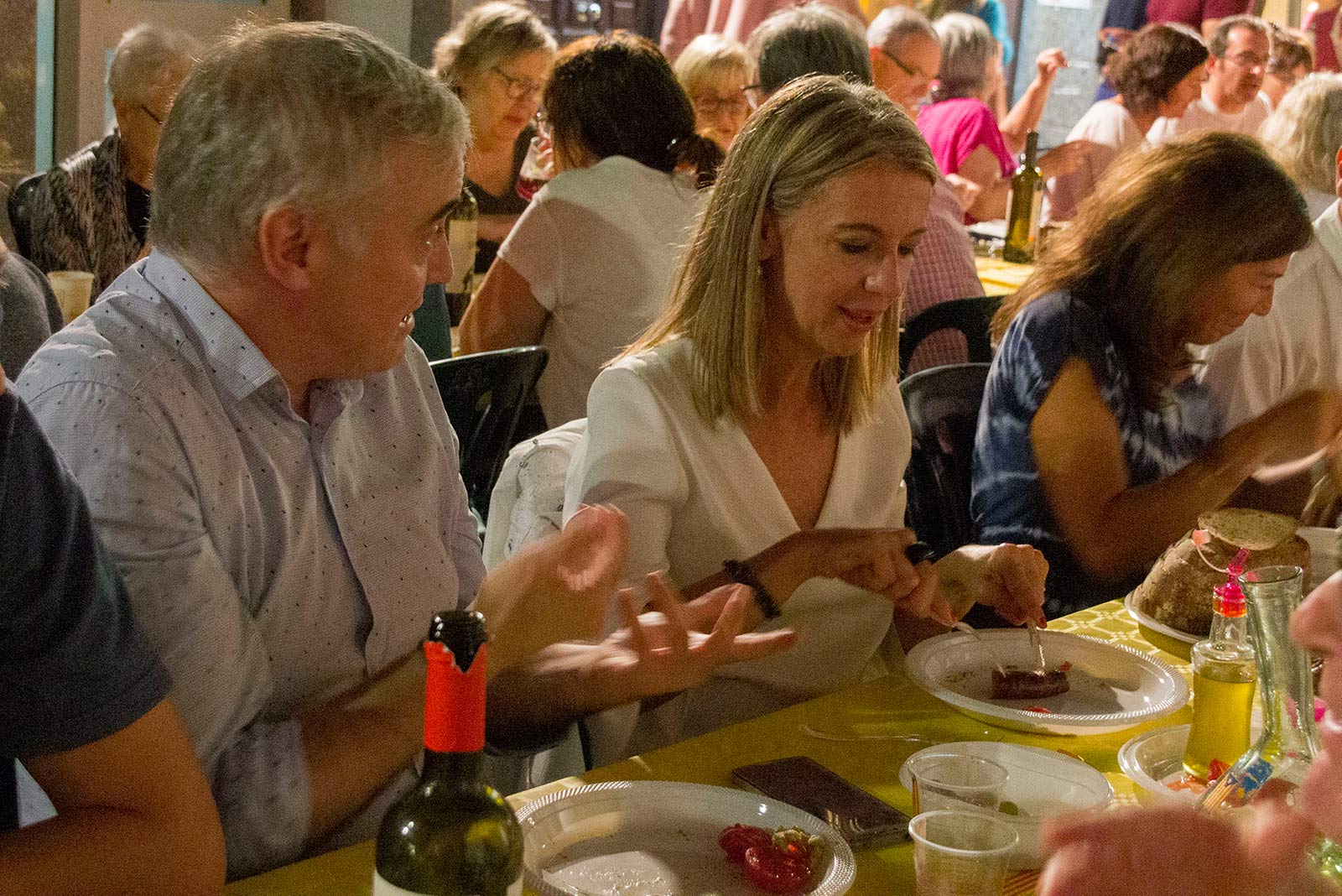 Sopar anual dels veïns i veïnes del carrer Xerric. FOTO: Paula Galván