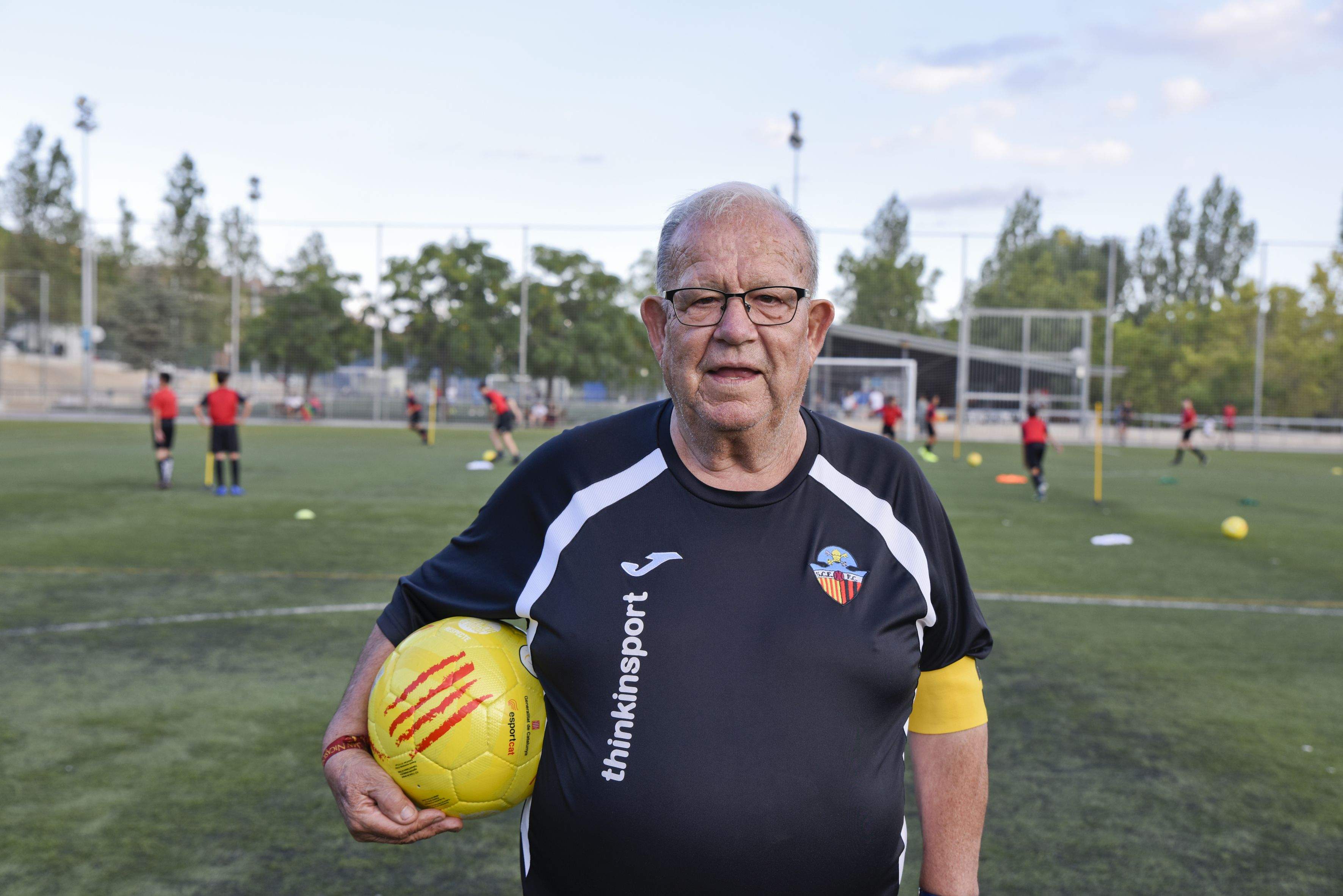 Segundo Naranjo, a la ZEM Jaume Tubau, on entrenen i competeixen els equips del Sant Cugat Futbol Club. FOTO: Bernat Millet