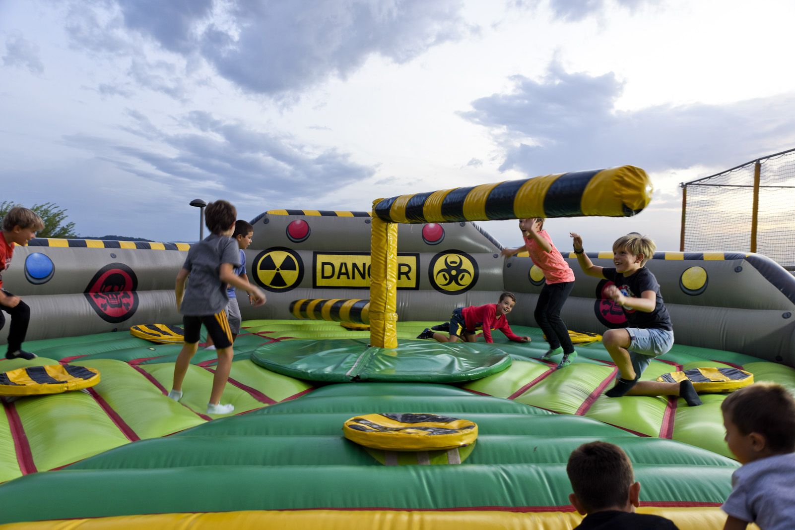 Fira d'atraccions de Festa Major de Volpelleres. Foto: Bernat Millet.