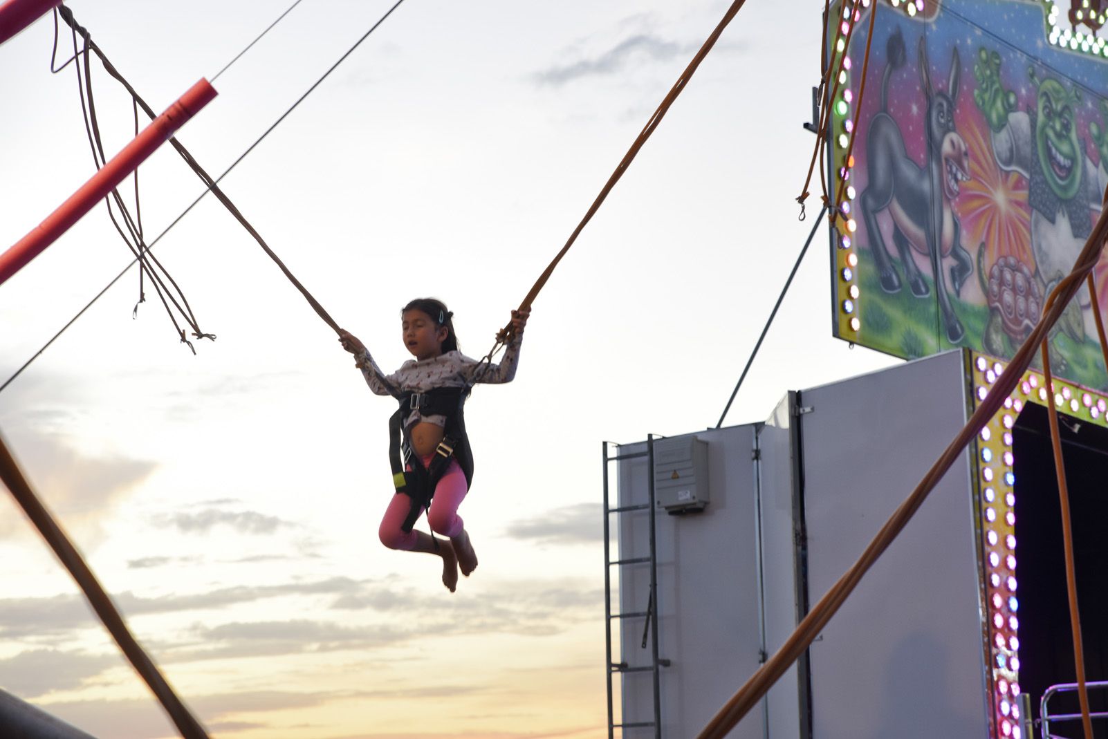 Fira d'atraccions de Festa Major de Volpelleres. Foto: Bernat Millet.