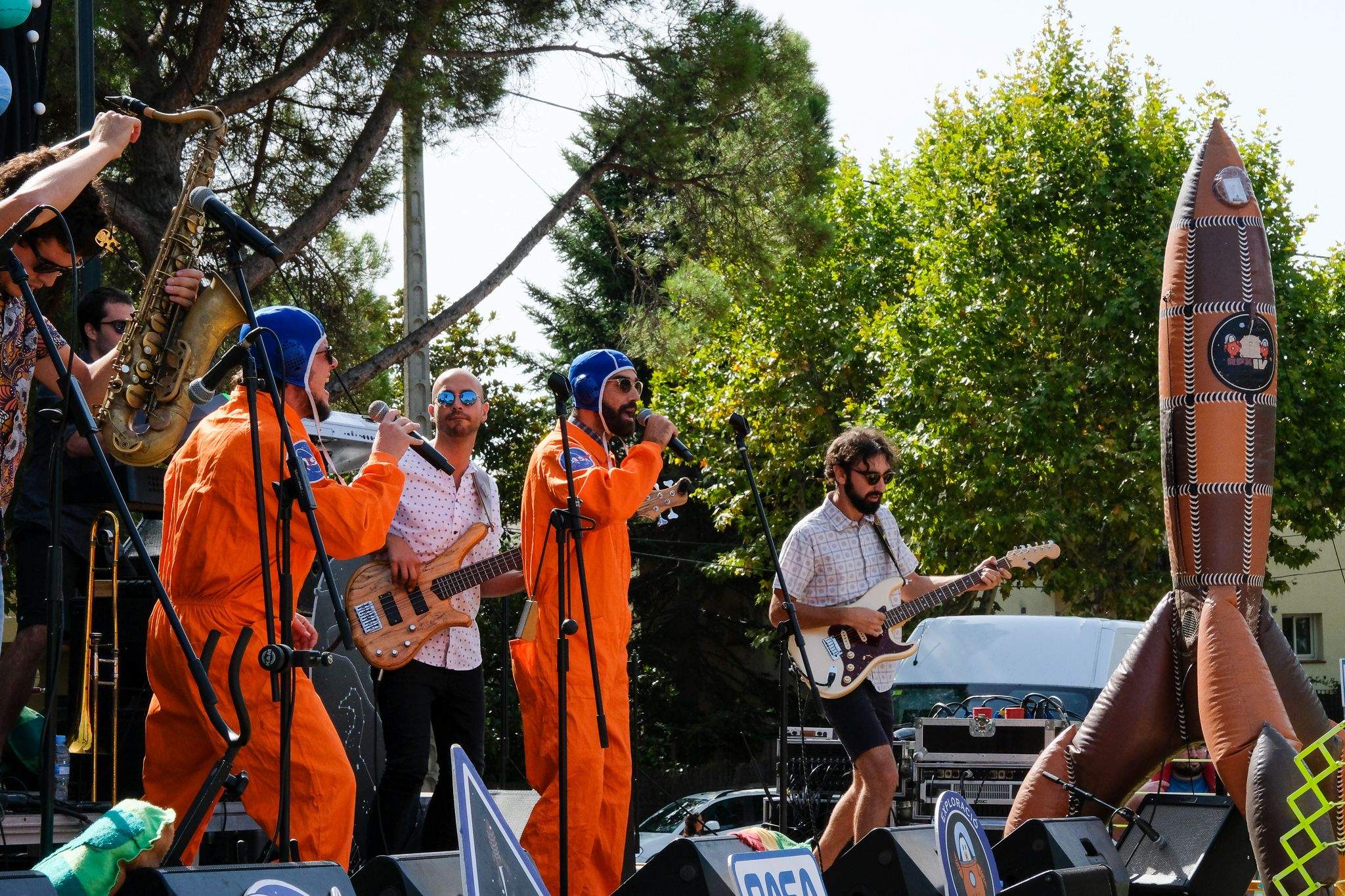 Concert familiar de reggae "Ballant damunt la lluna" per The Penguins. Foto: Ale Gómez