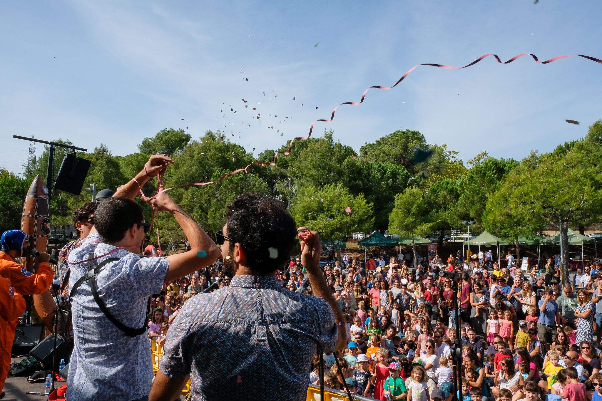 Concert familiar de reggae "Ballant damunt la lluna" per The Penguins. Foto: Ale Gómez