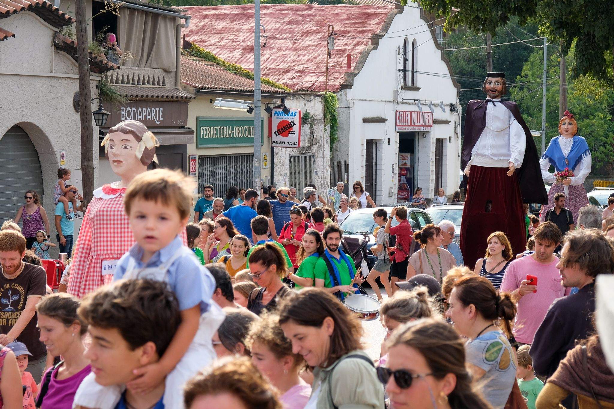 Rua de Gegants, Gegantons i Caps Grossos de Sant Cugat i Valldoreix. Foto: Ale Gómez