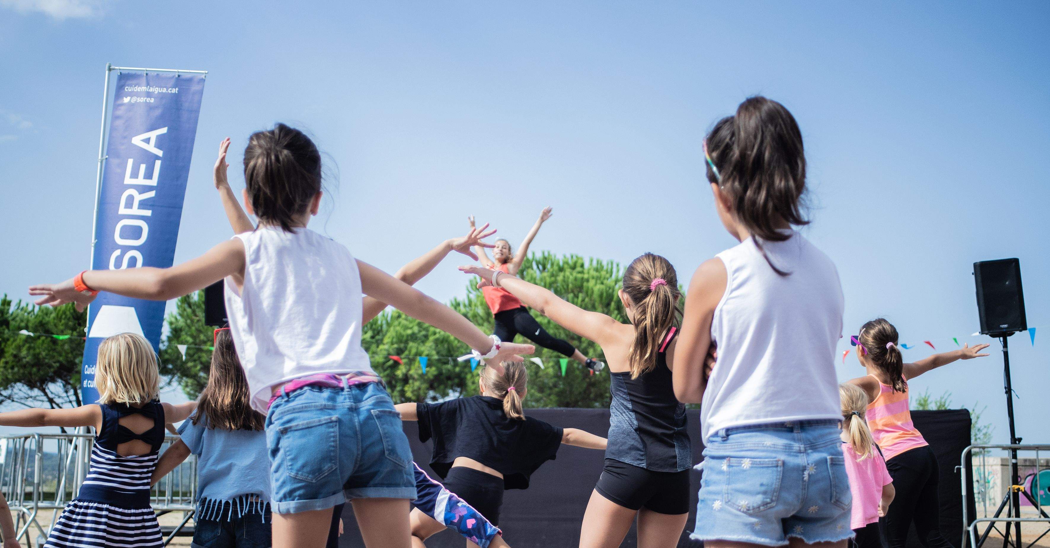 Festa Major de Volpelleres. Hip hop infantil. Foto: Adrián Gómez