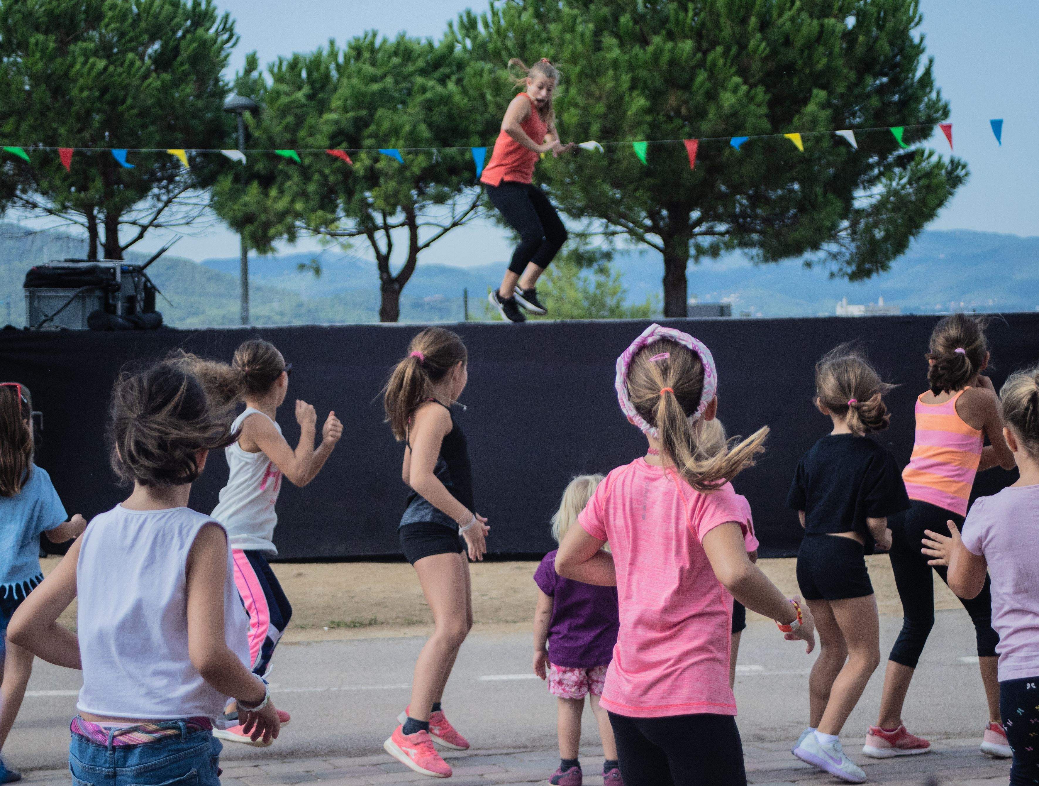 Festa Major de Volpelleres. Hip hop infantil. Foto: Adrián Gómez