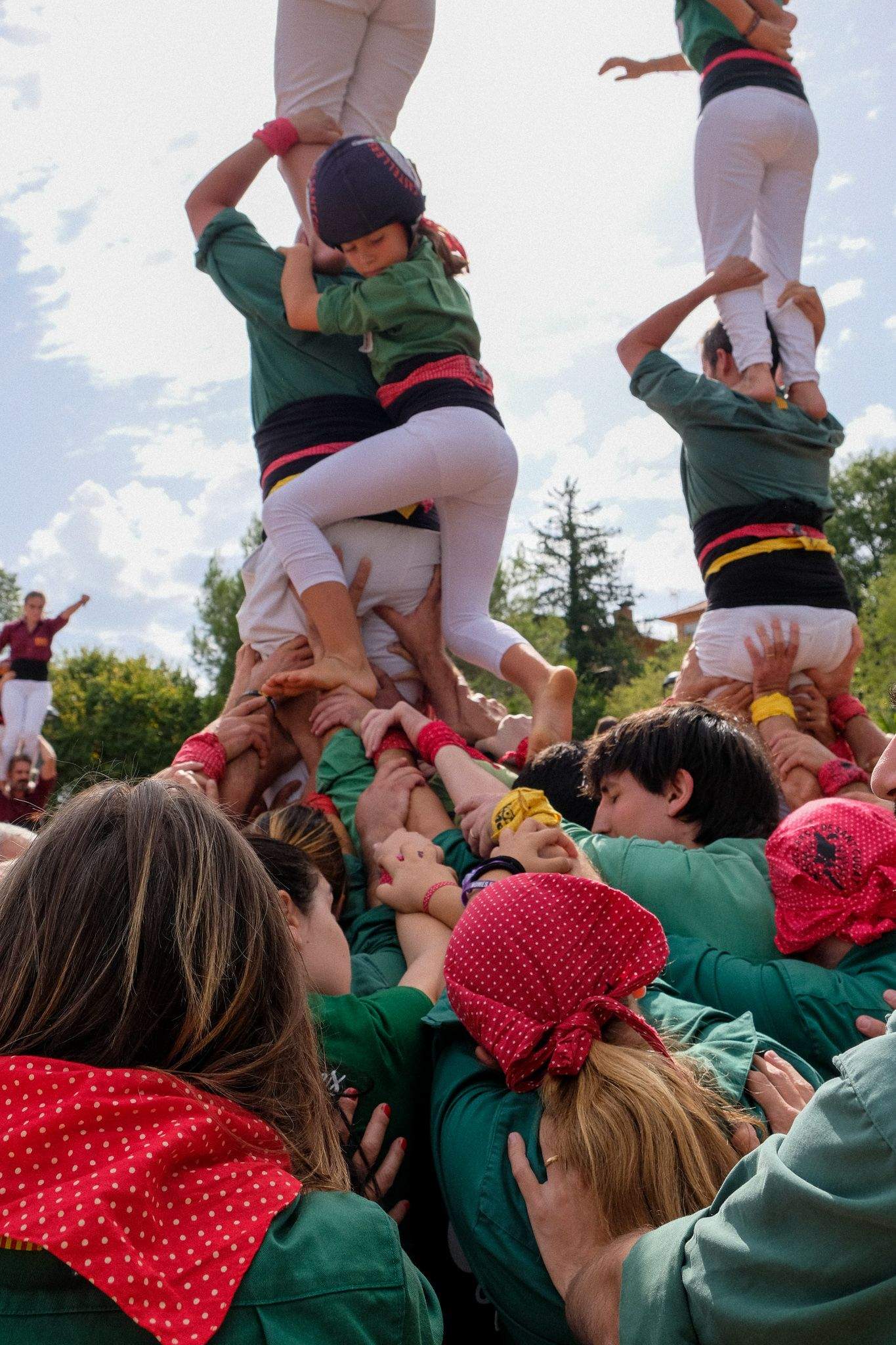 Trobada castellera a la plaça de la Cultura. Foto: Ale Gómez
