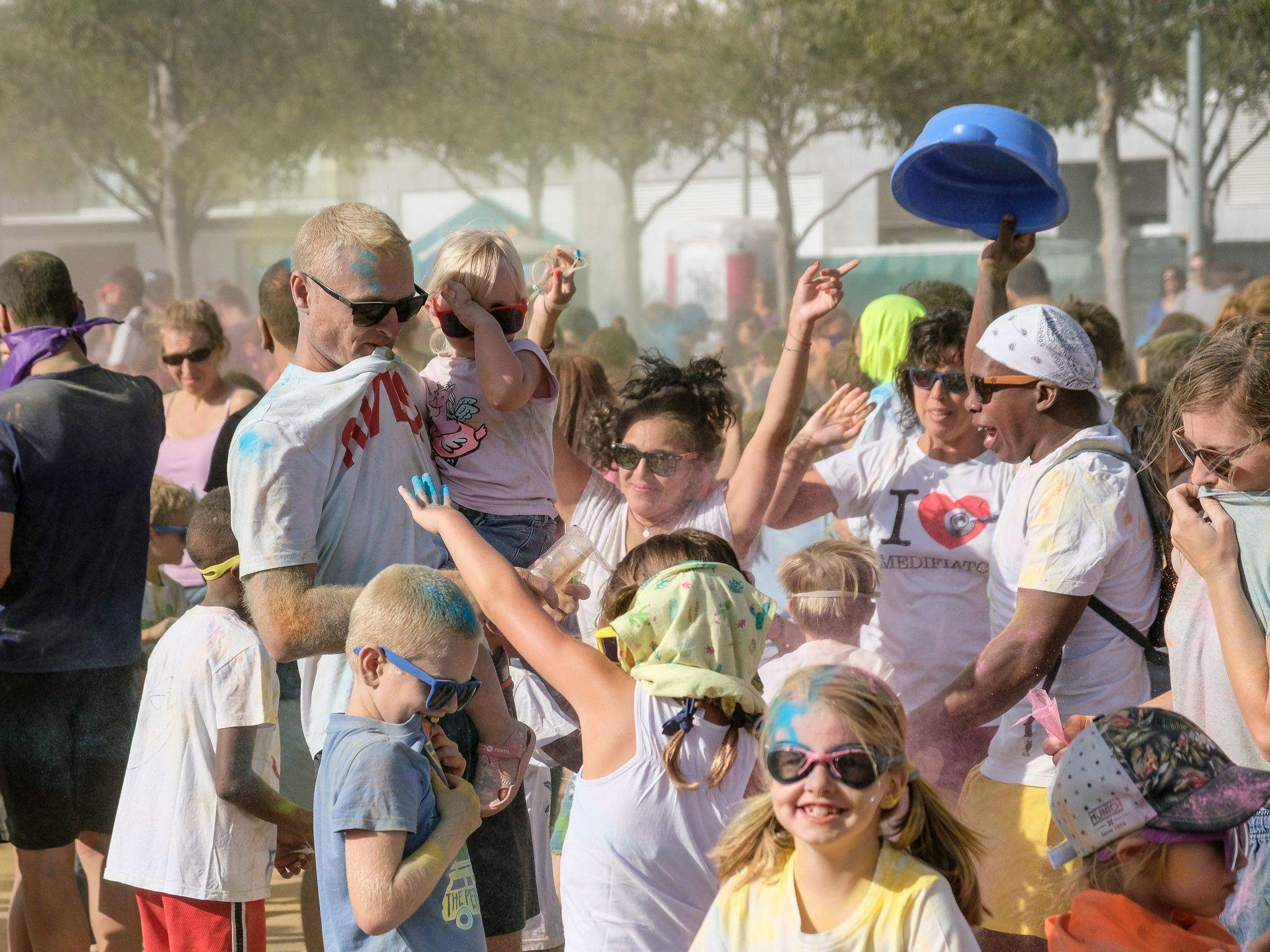 'Holi festival' a la festa Major de Volpelleres. Foto: Ale Gómez