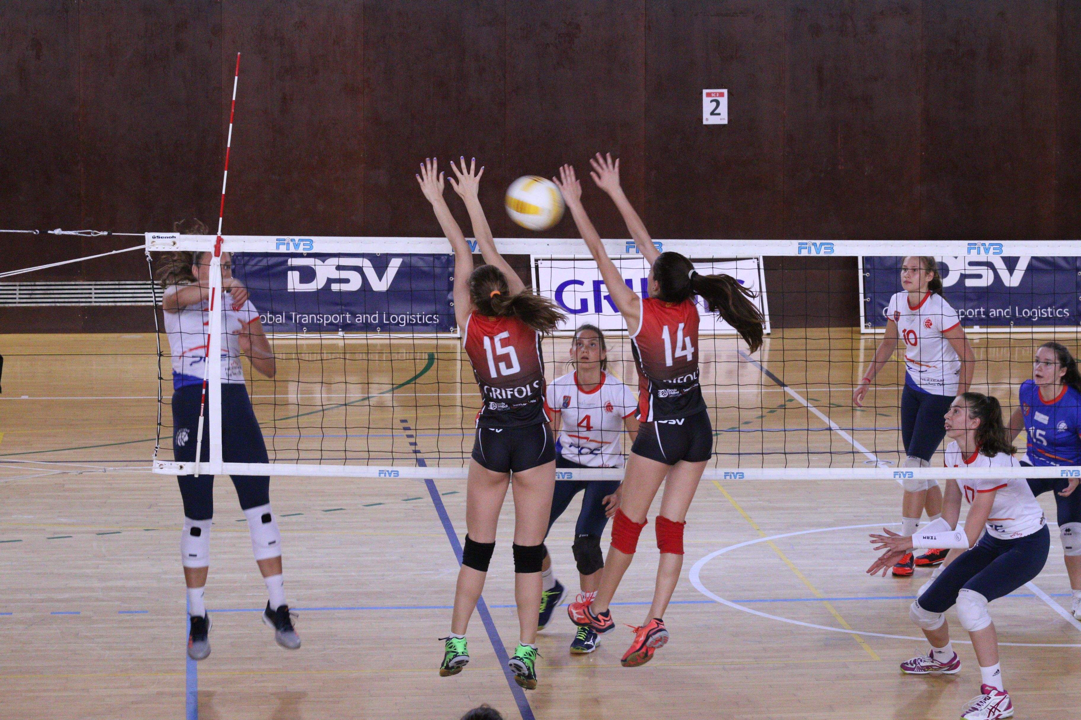 Una de les finals del Torneig Internacional de Voleibol Base al Pavelló 3, del 2018. FOTOS: Lali Álvarez