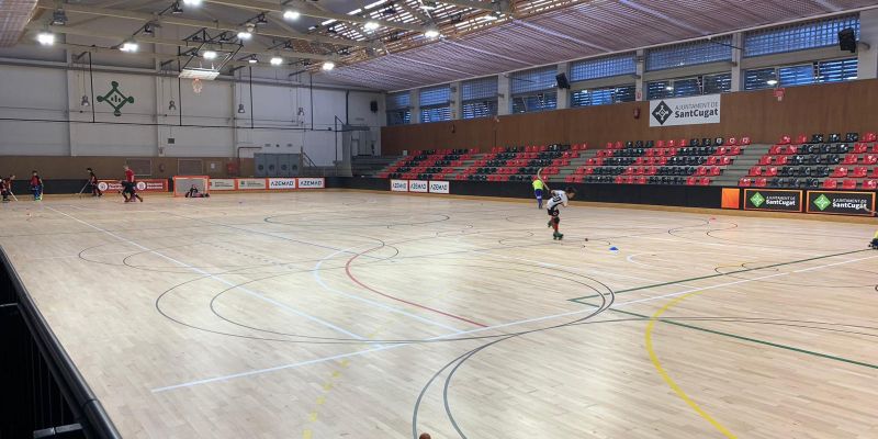 Primers entrenaments del planter del Patí Hoquei Club Sant Cugat en el pavelló 2. FOTO: Àlex López