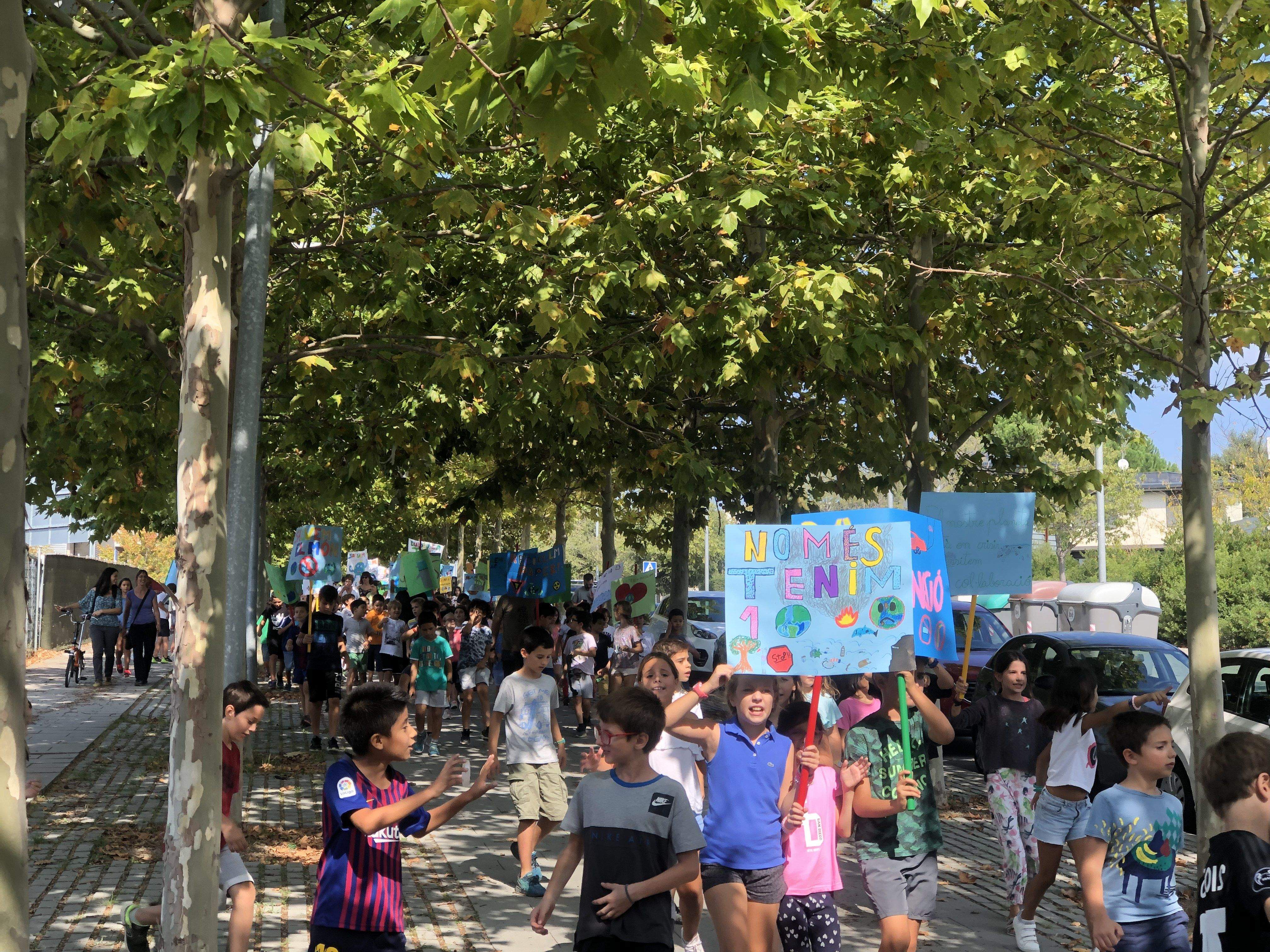 Manifestació dels infants del Turó de Can Mates FOTO: Cedida