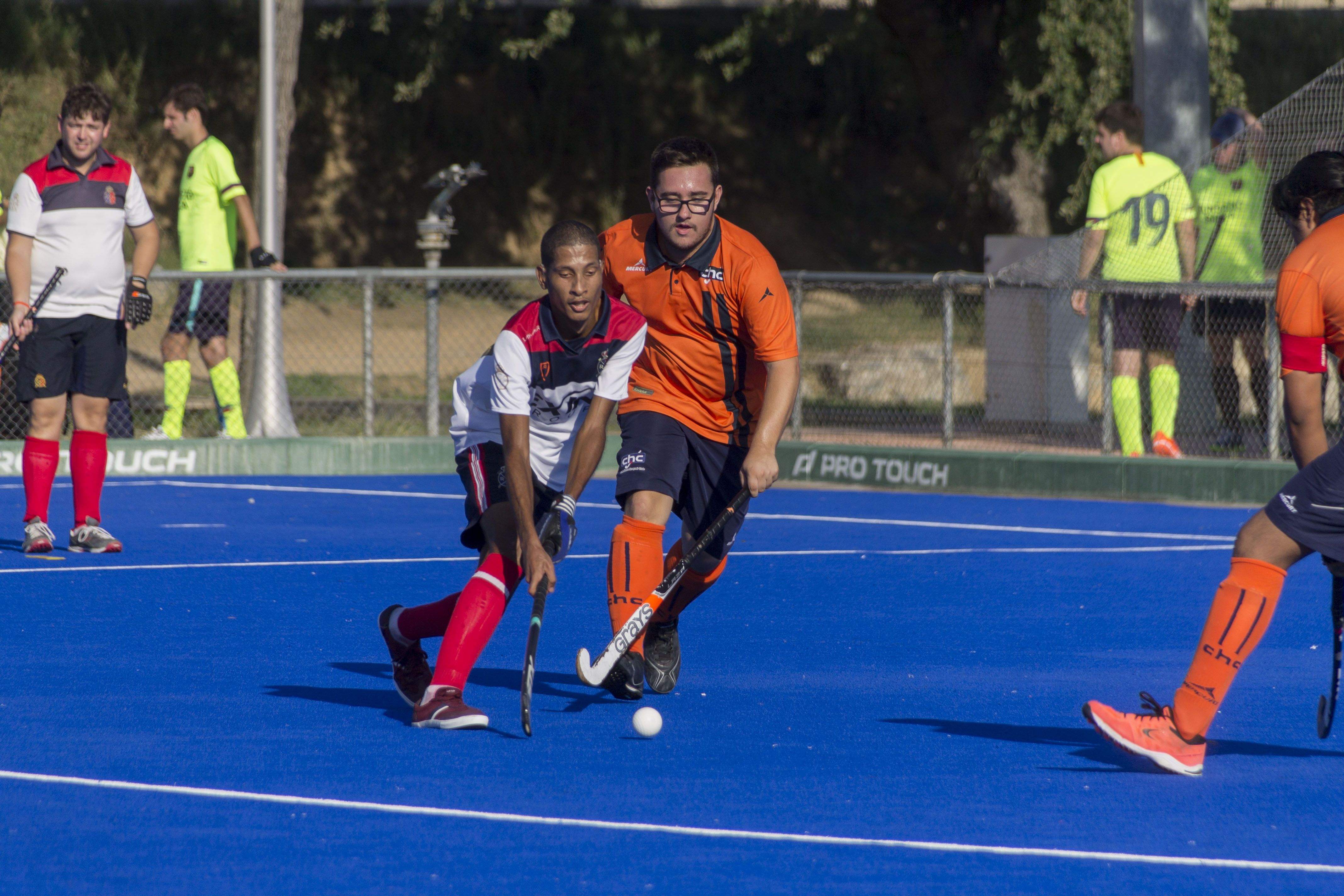 L' 11è Torneig Catalònia Hockey Plus s'ha jugat al Junior FC. FOTO: Paula Galván