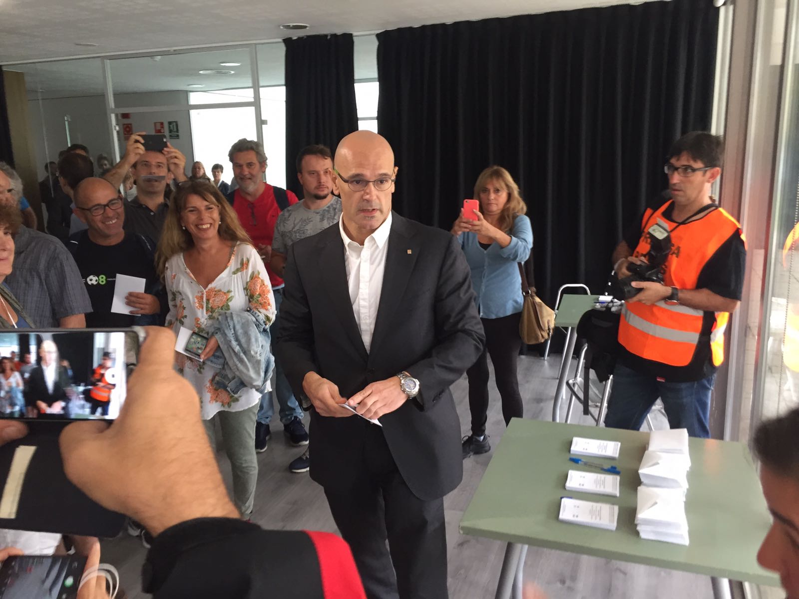 Raül Romeva durant el referèndum de l'1 d'Octubre a Sant Cugat FOTO: Cedida