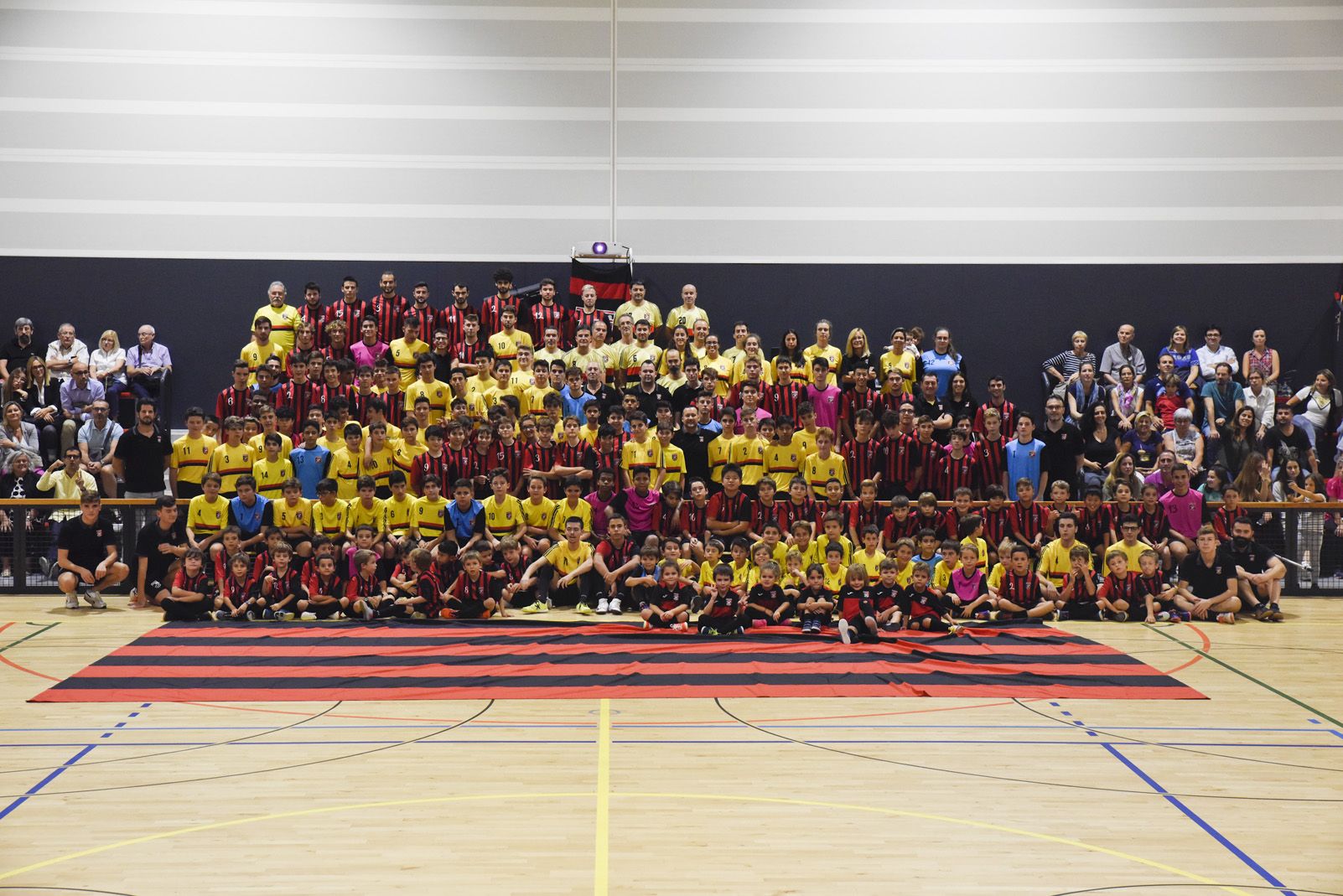 Presentació de ls equips de Futbol Sala Sant Cugat. Foto: Bernat Millet.